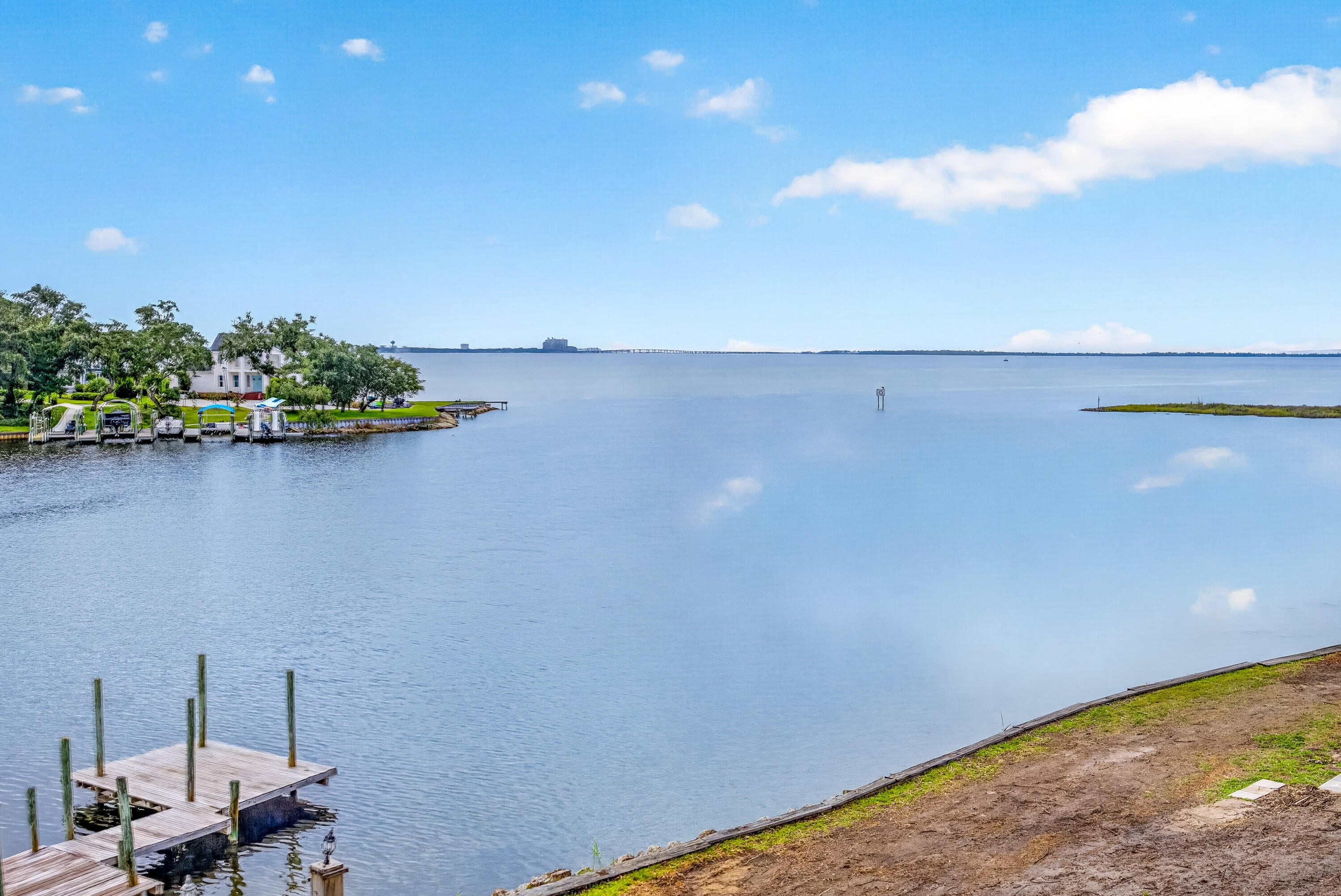 LAKE POINTE - Residential