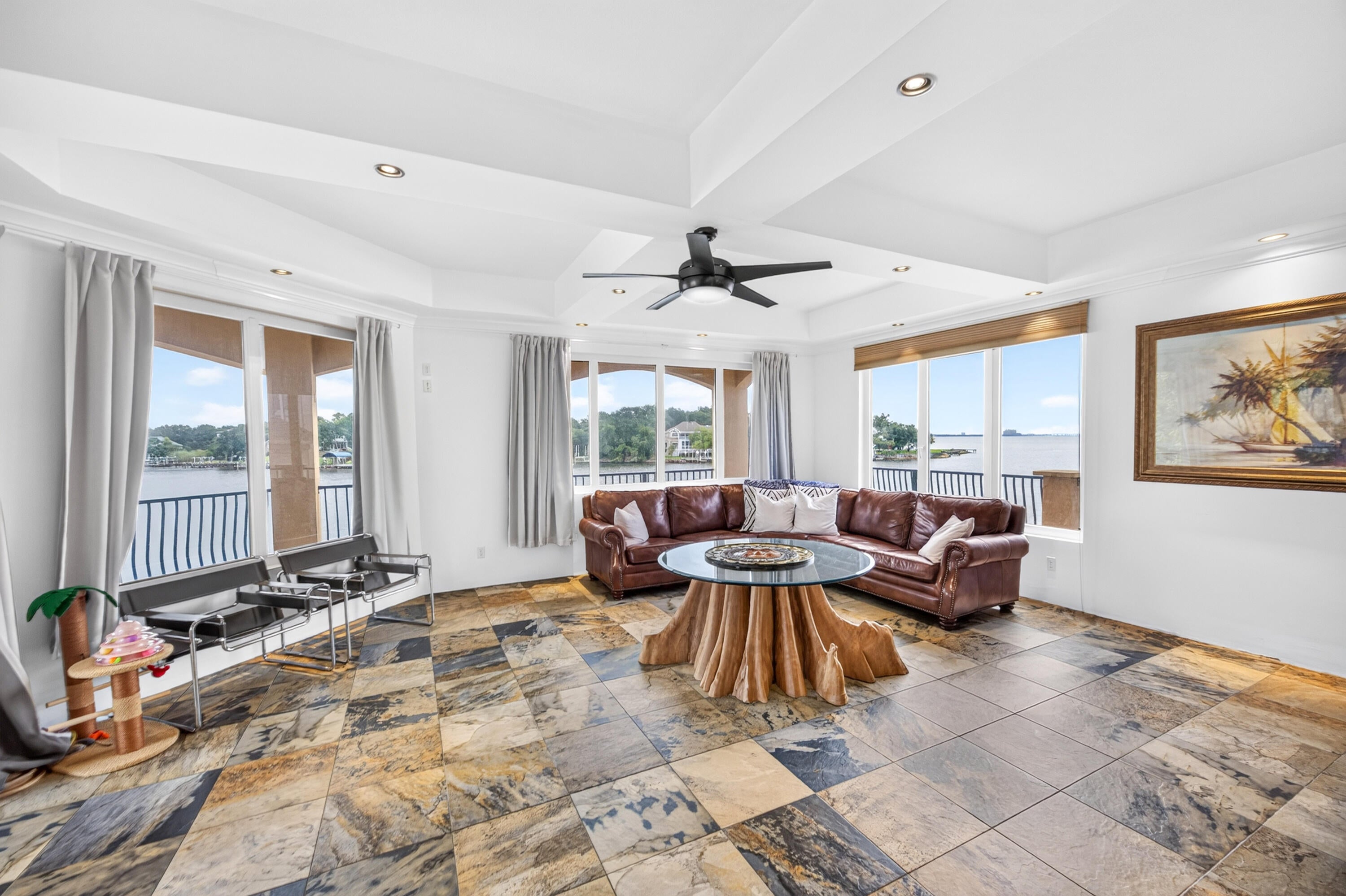LAKE POINTE - Residential