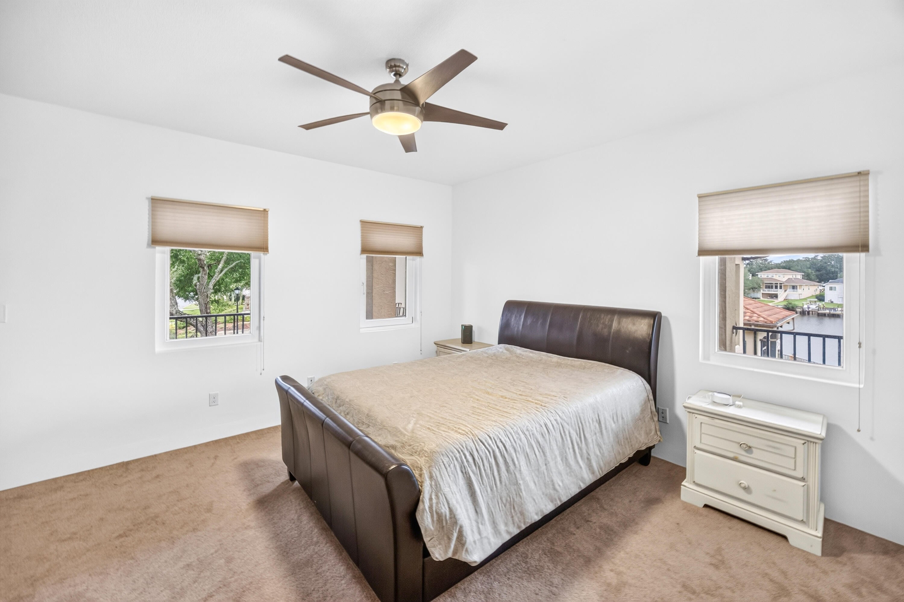 LAKE POINTE - Residential