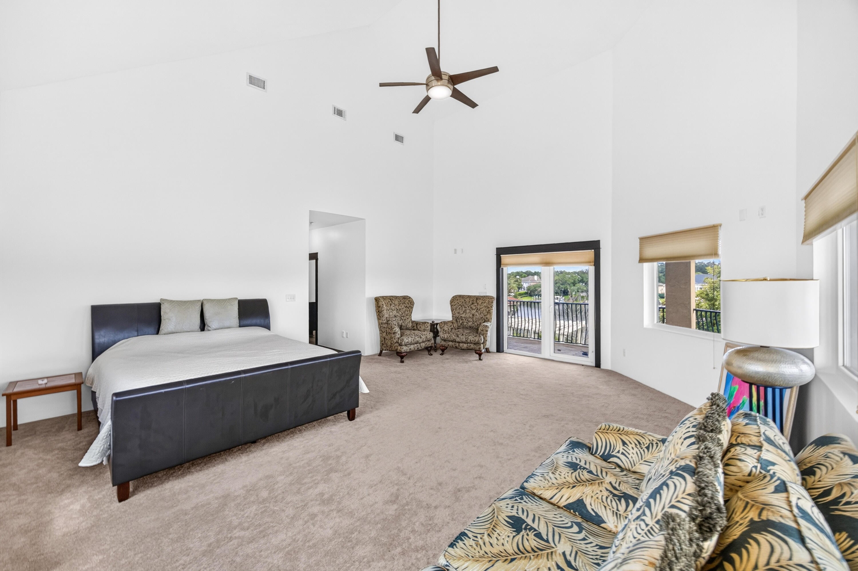 LAKE POINTE - Residential