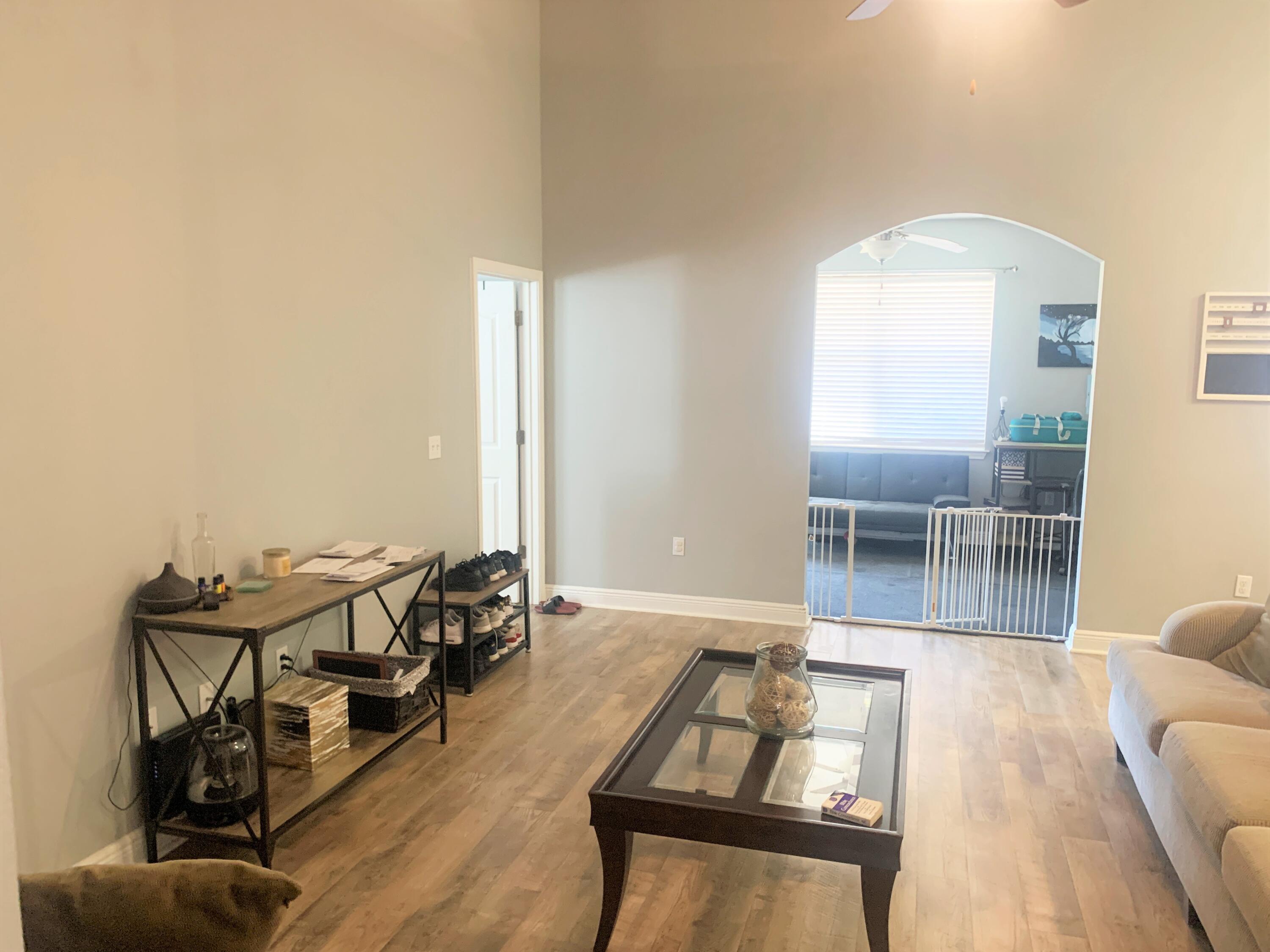ROLLING RIDGE S/DLOT 19 - Residential Lease