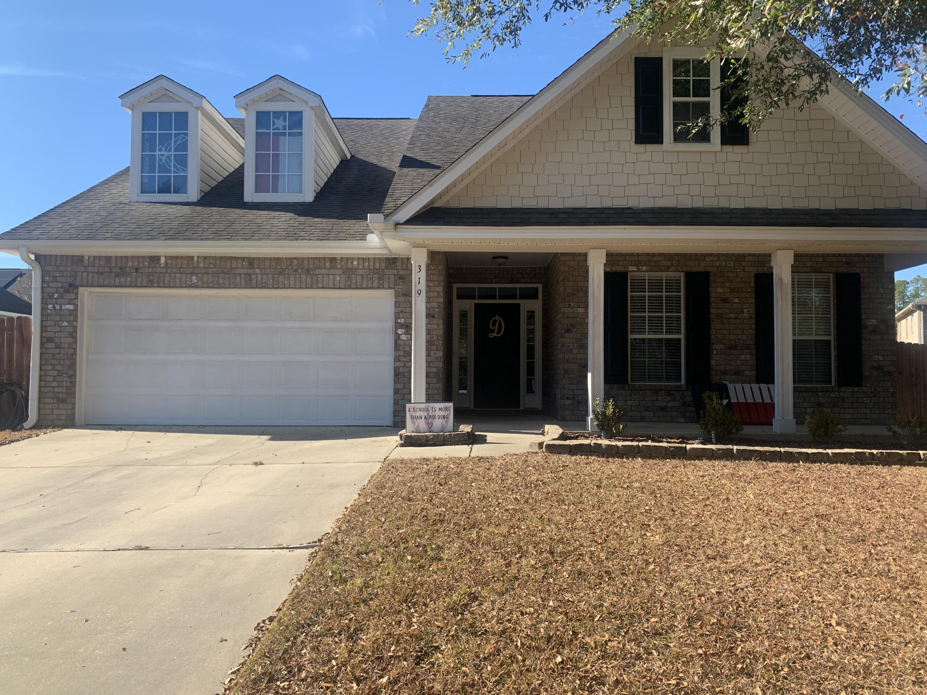 Beautiful open concept home in sought after Rolling Ridge! Home is conveniently located south of I-10 making it desirable for any commute. Upon entering the home you immediately are welcomed to spacious vaulted ceilings and Pergo spill proof flooring throughout all living and wet areas. The kitchen boast stainless steel appliances, quartz countertops, pantry and plenty of cabinet space for storage. The eat in kitchen seats most dinning furniture and overlooks the backyard. The master suite is fit for a King and can accommodate furniture large or small. Master bathroom includes double vanity, garden tub, and custom shower with glass door. Home sits on the end of quite cul-de-sac and will not be available long.