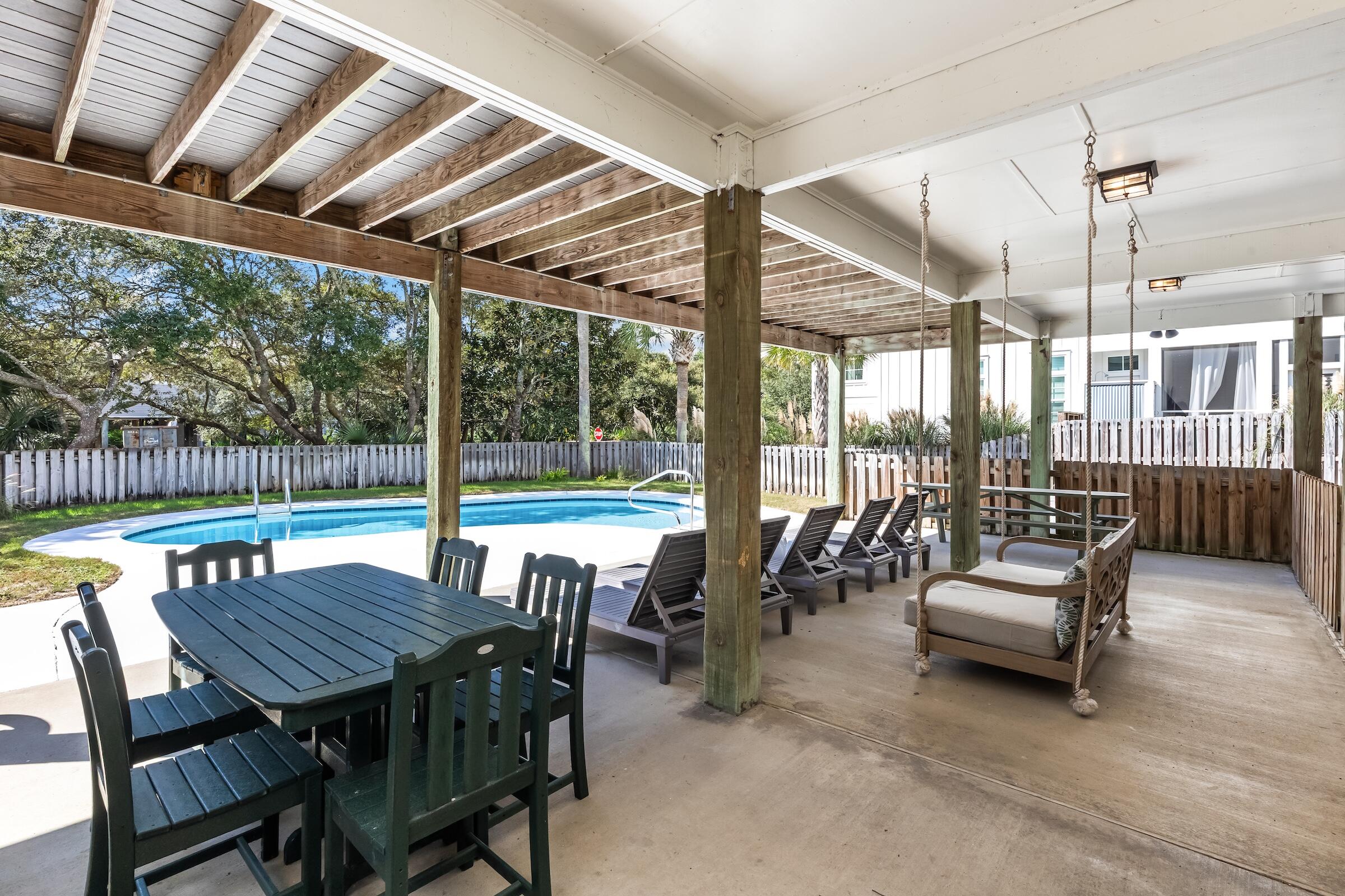 GULF TRACE - Residential