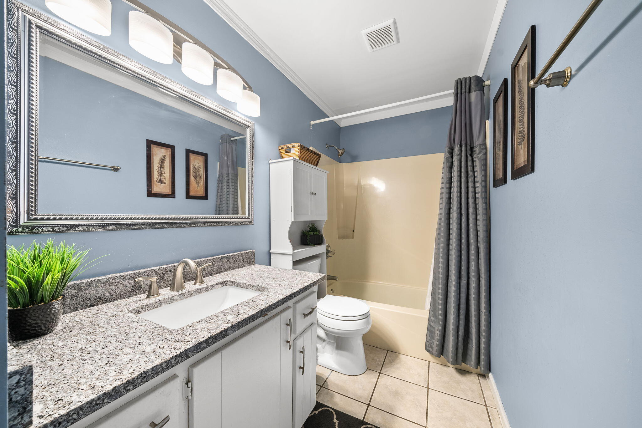 EL CENTRO BEACH - Residential Lease