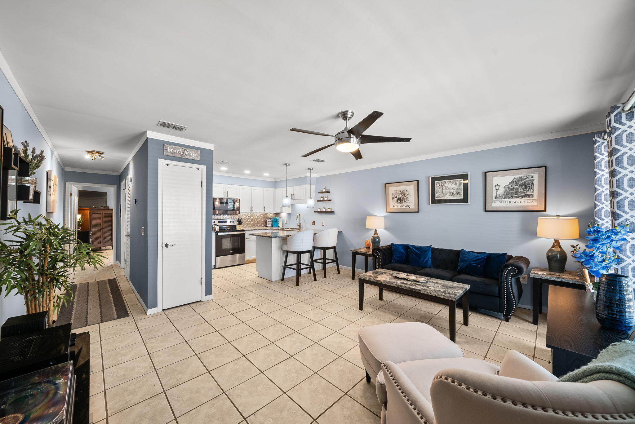 EL CENTRO BEACH - Residential Lease
