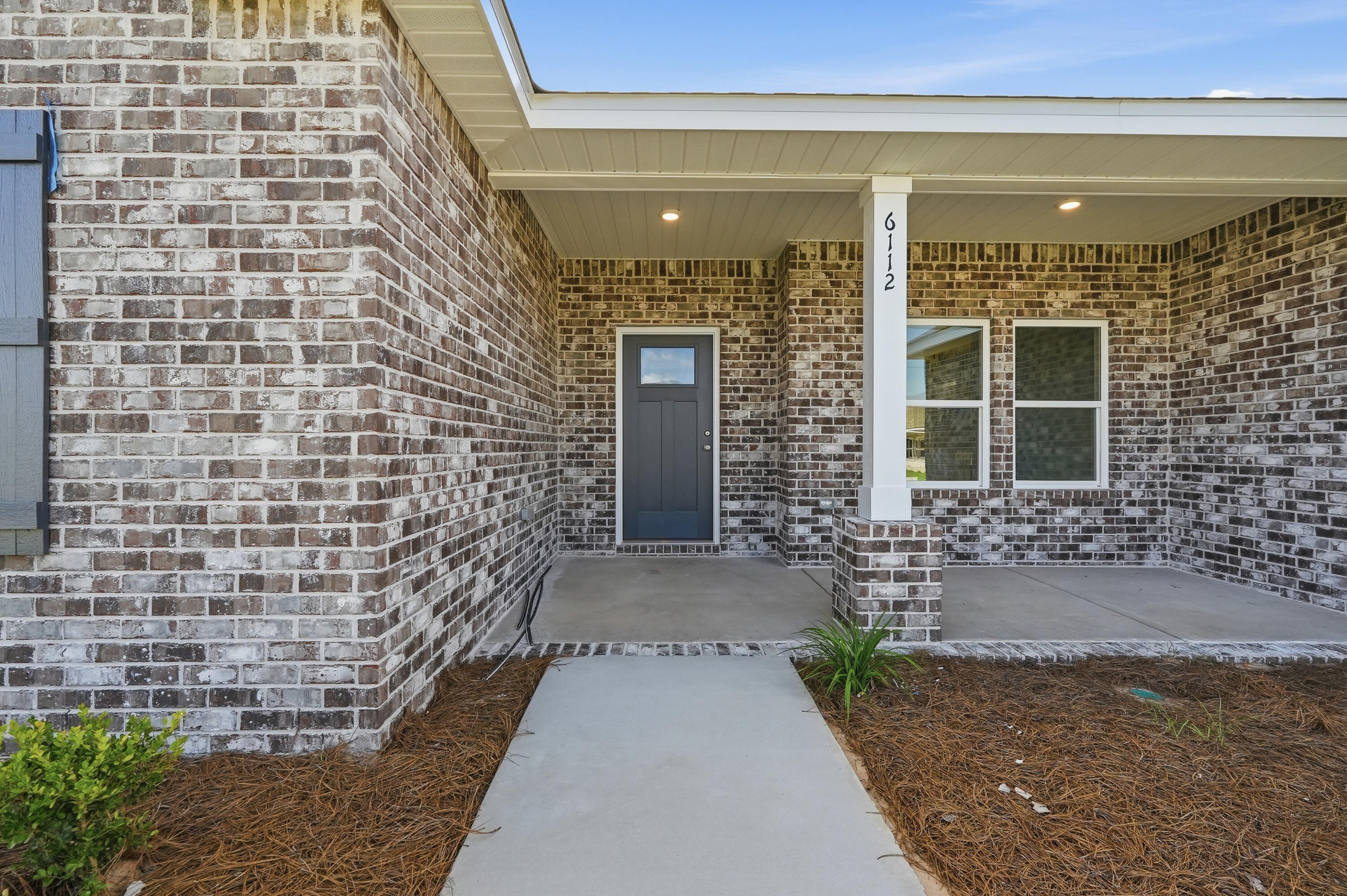 SOUTHERN CHARM - Residential