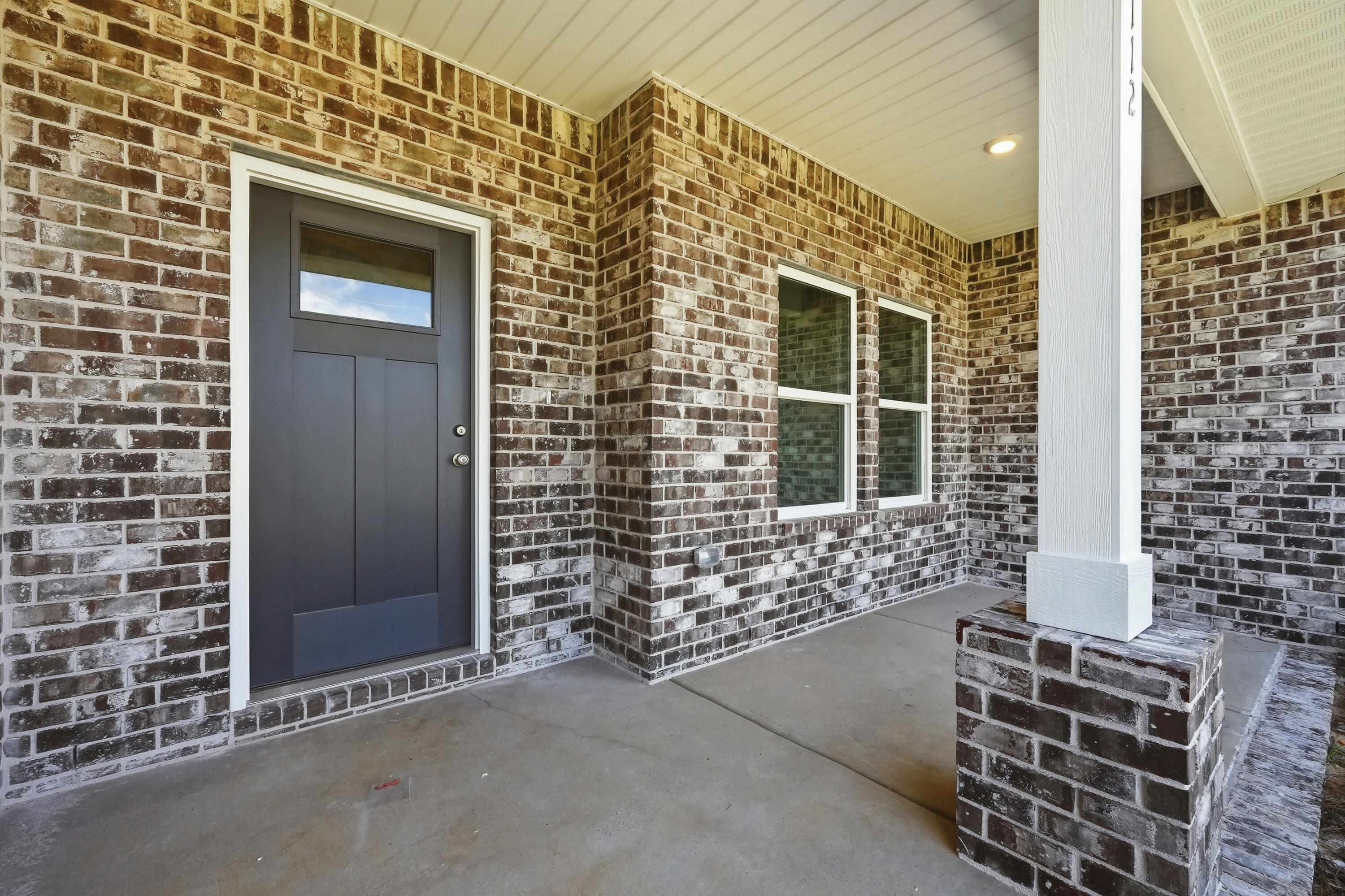 SOUTHERN CHARM - Residential