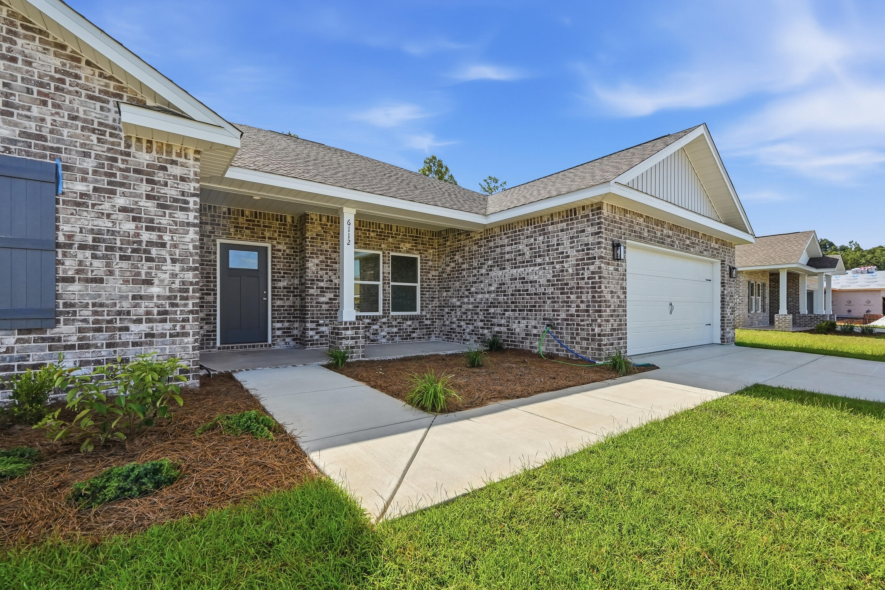 SOUTHERN CHARM - Residential