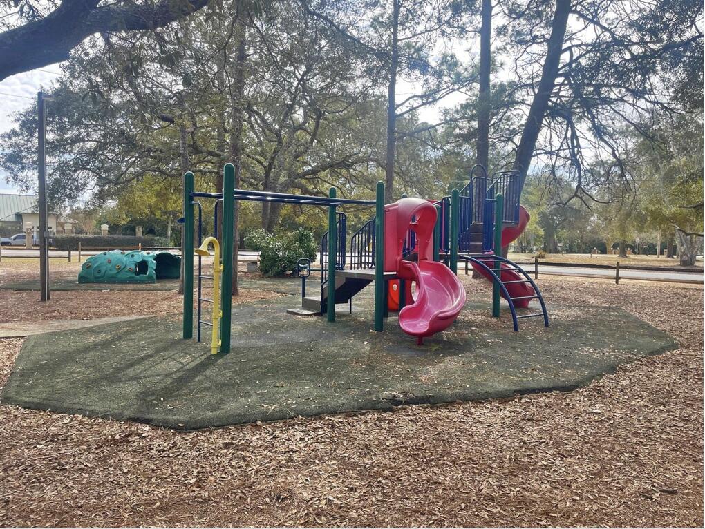 LONGWOOD - Residential