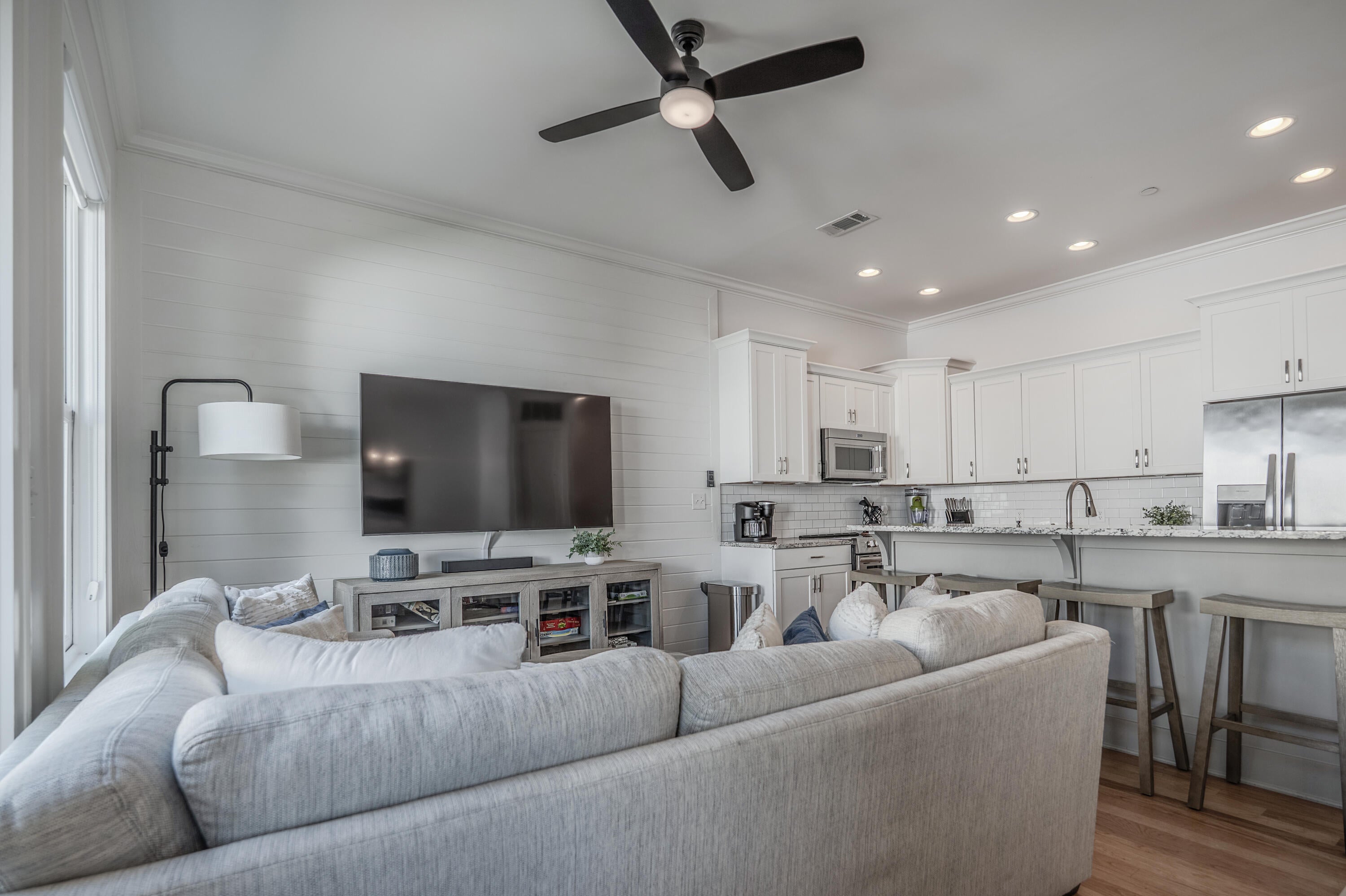 SUMMER PLACE - Residential