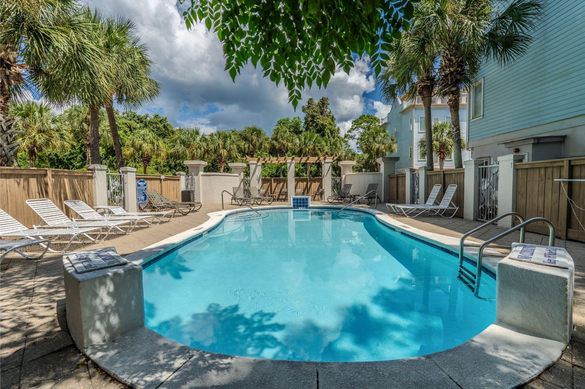 SUMMER PLACE - Residential