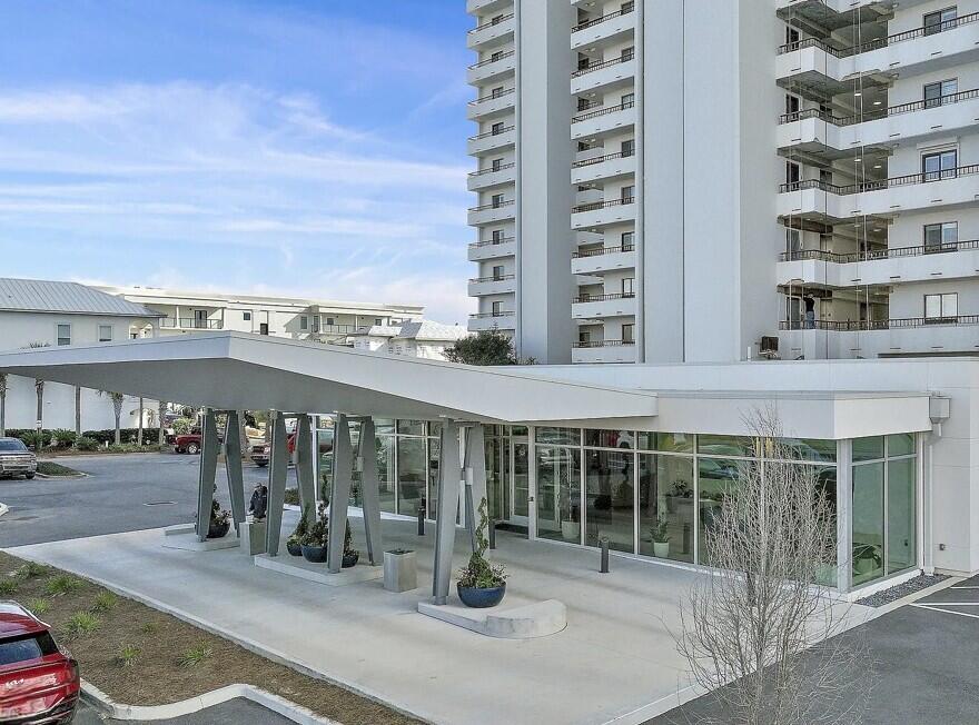 One Seagrove Place - Residential