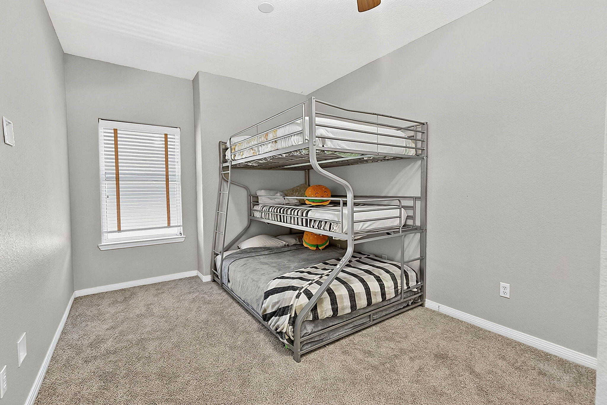 CALUSA BAY S/D - Residential