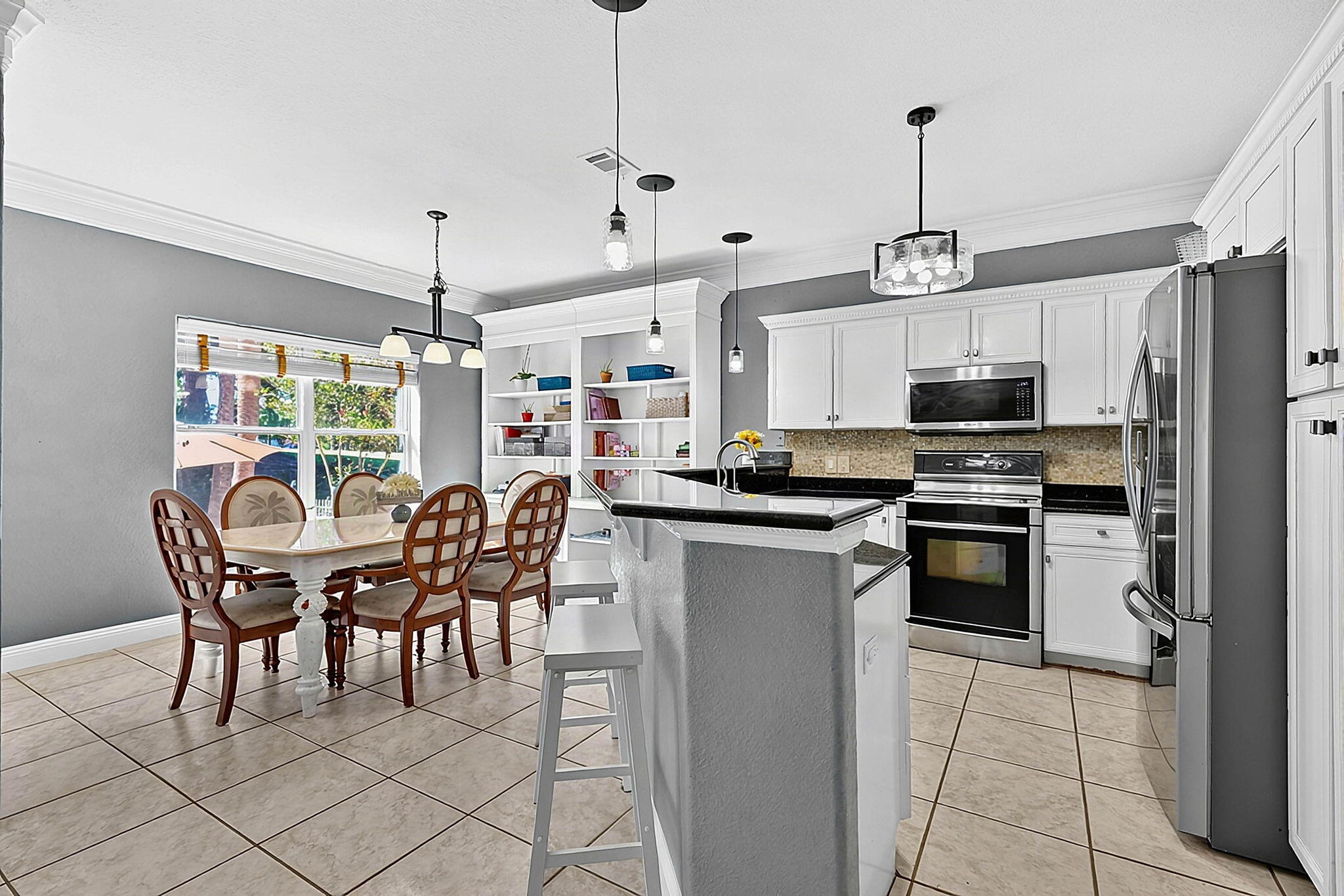 CALUSA BAY S/D - Residential