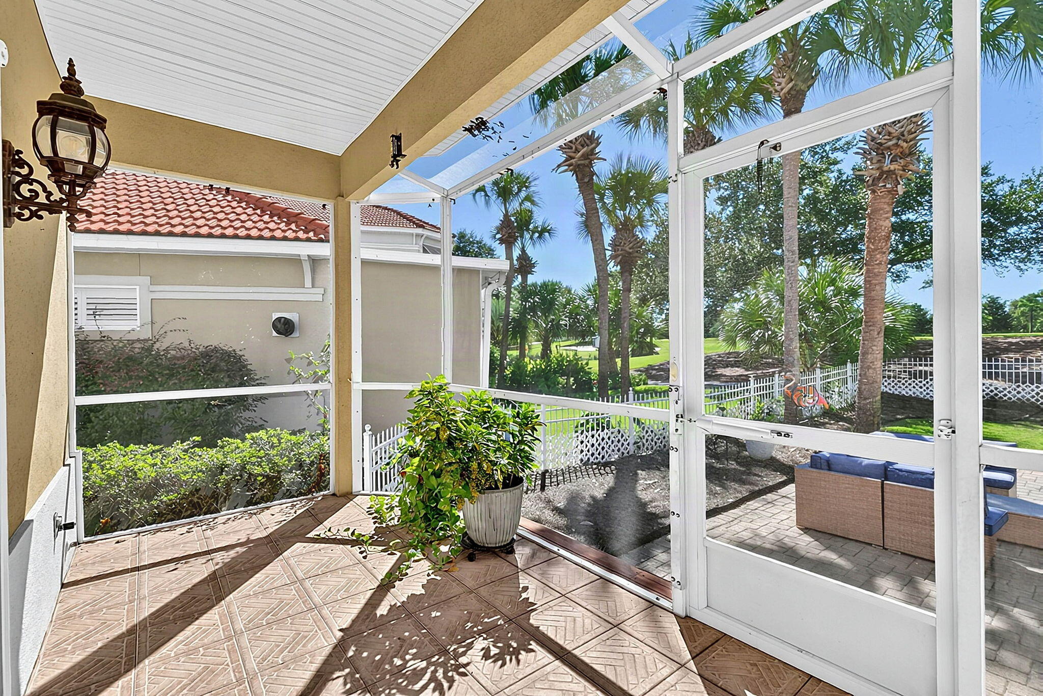 CALUSA BAY S/D - Residential