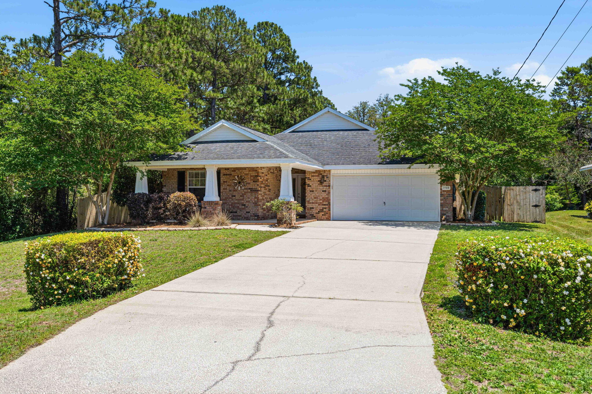 HOLLEY BY THE SEA - Residential