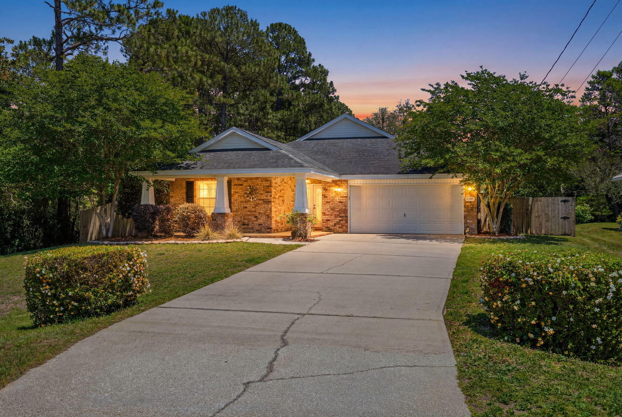 HOLLEY BY THE SEA - Residential