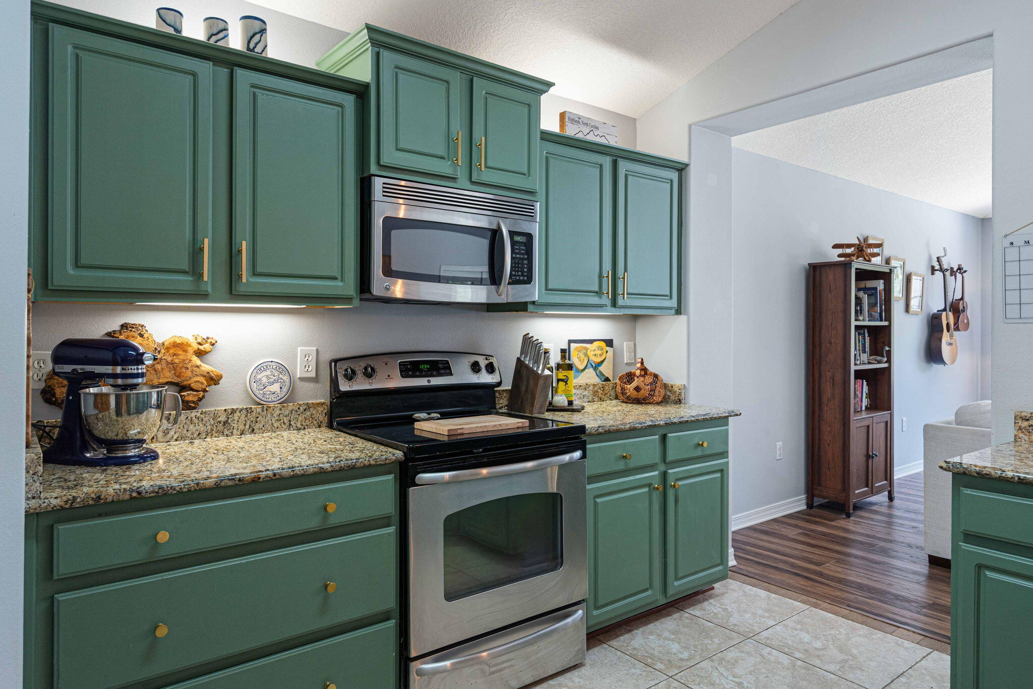 HOLLEY BY THE SEA - Residential