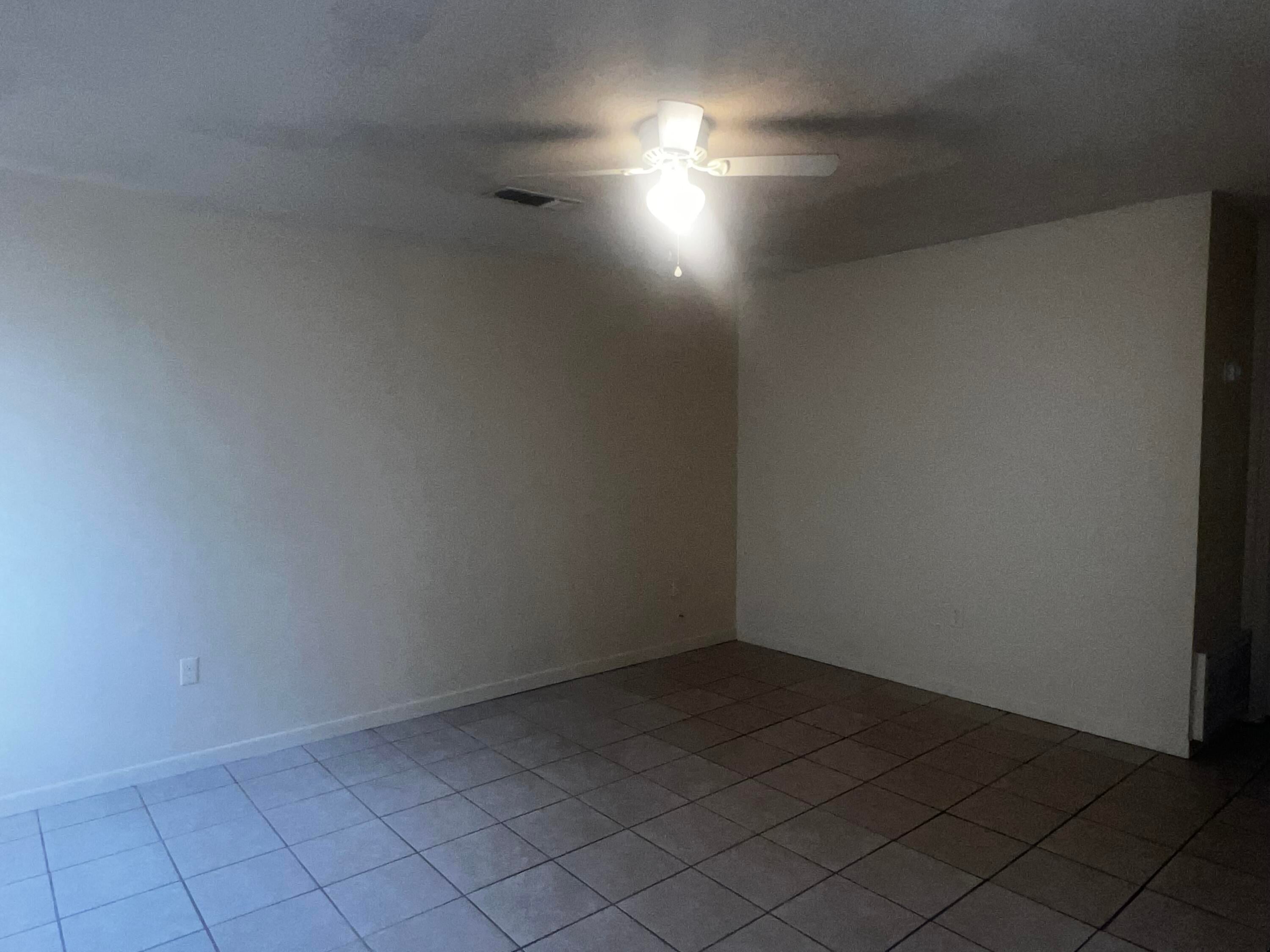 CRESTWOOD MANOR - Residential Lease