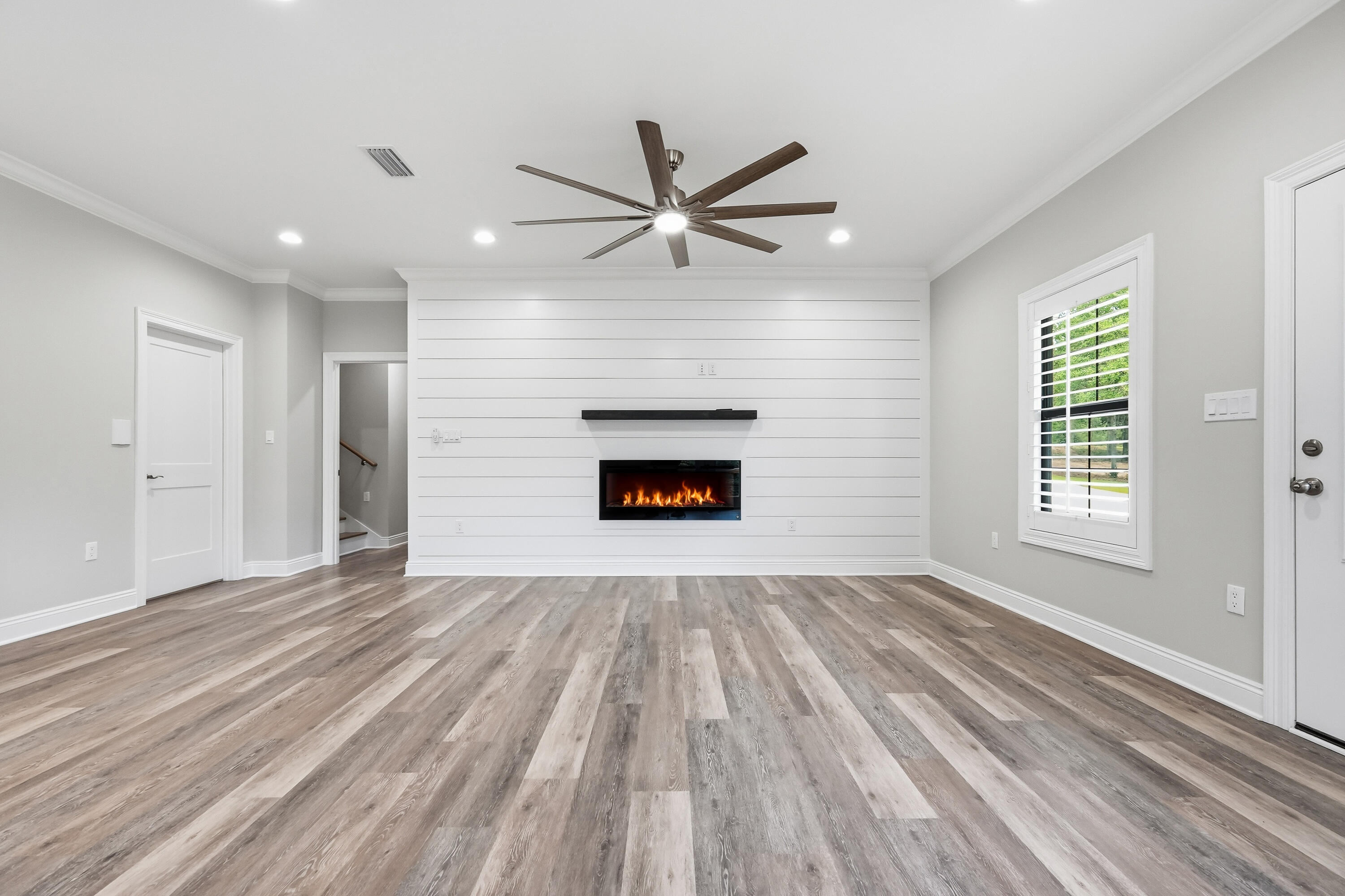 KENNEDY LAKE (UNRECORDED) - Residential