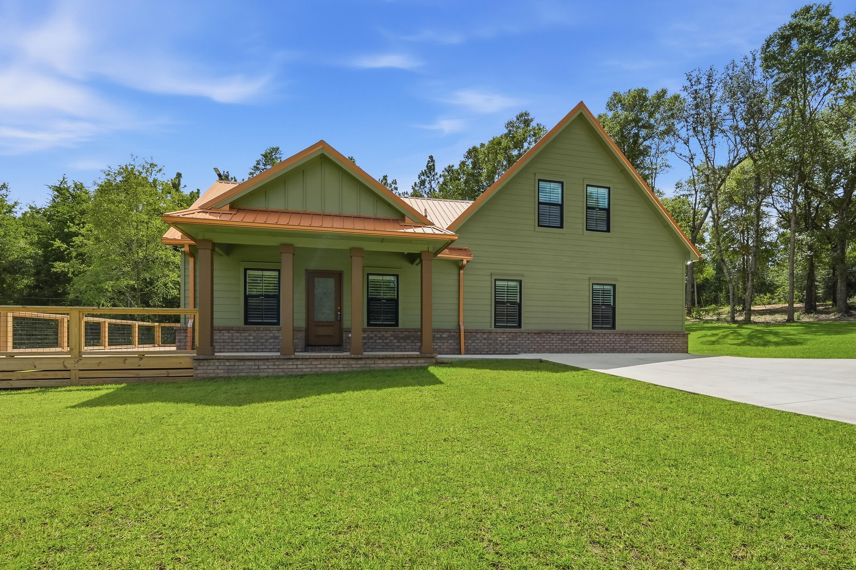 KENNEDY LAKE (UNRECORDED) - Residential