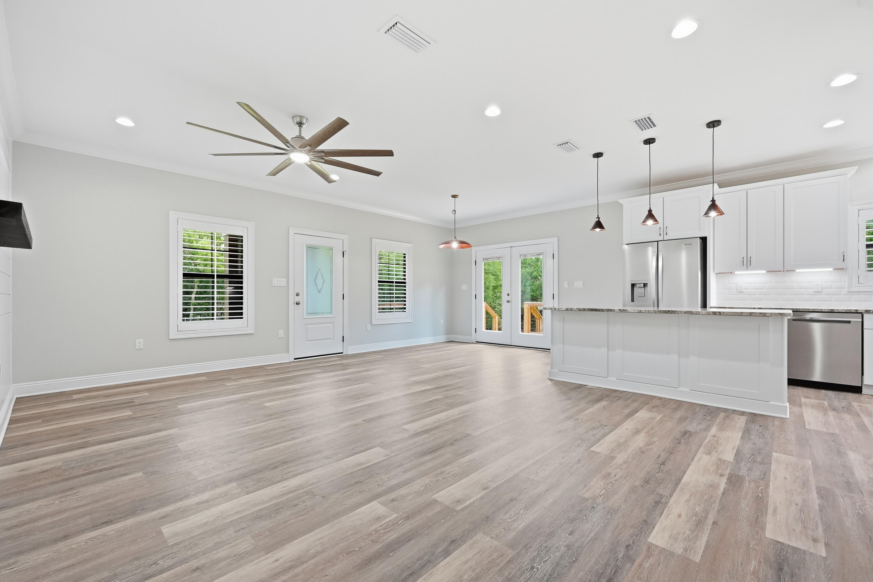 KENNEDY LAKE (UNRECORDED) - Residential