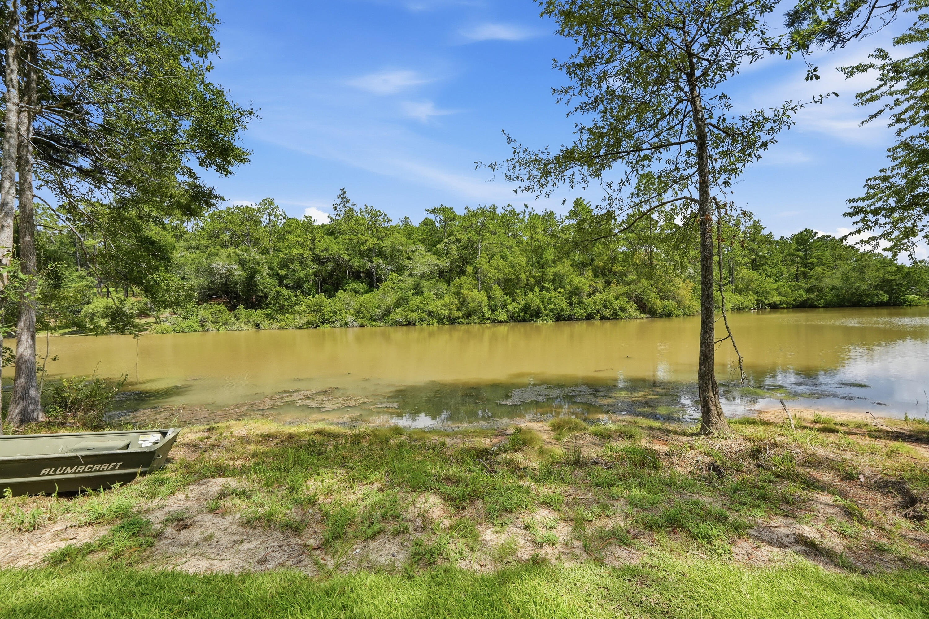 KENNEDY LAKE (UNRECORDED) - Residential