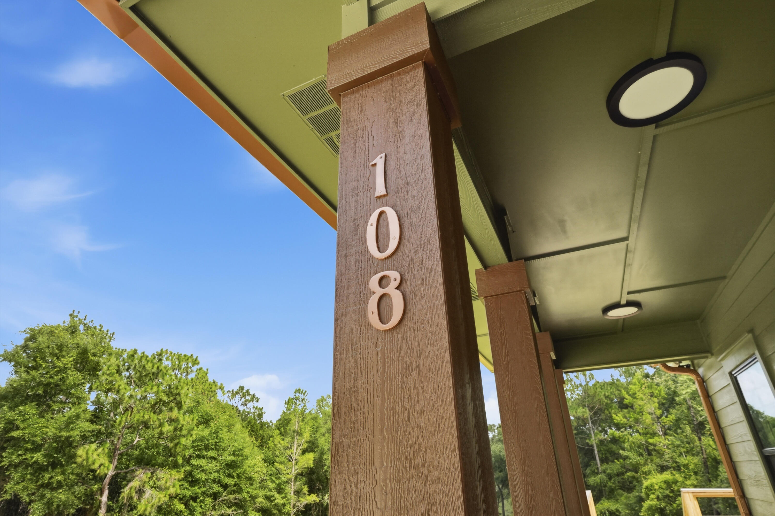 KENNEDY LAKE (UNRECORDED) - Residential