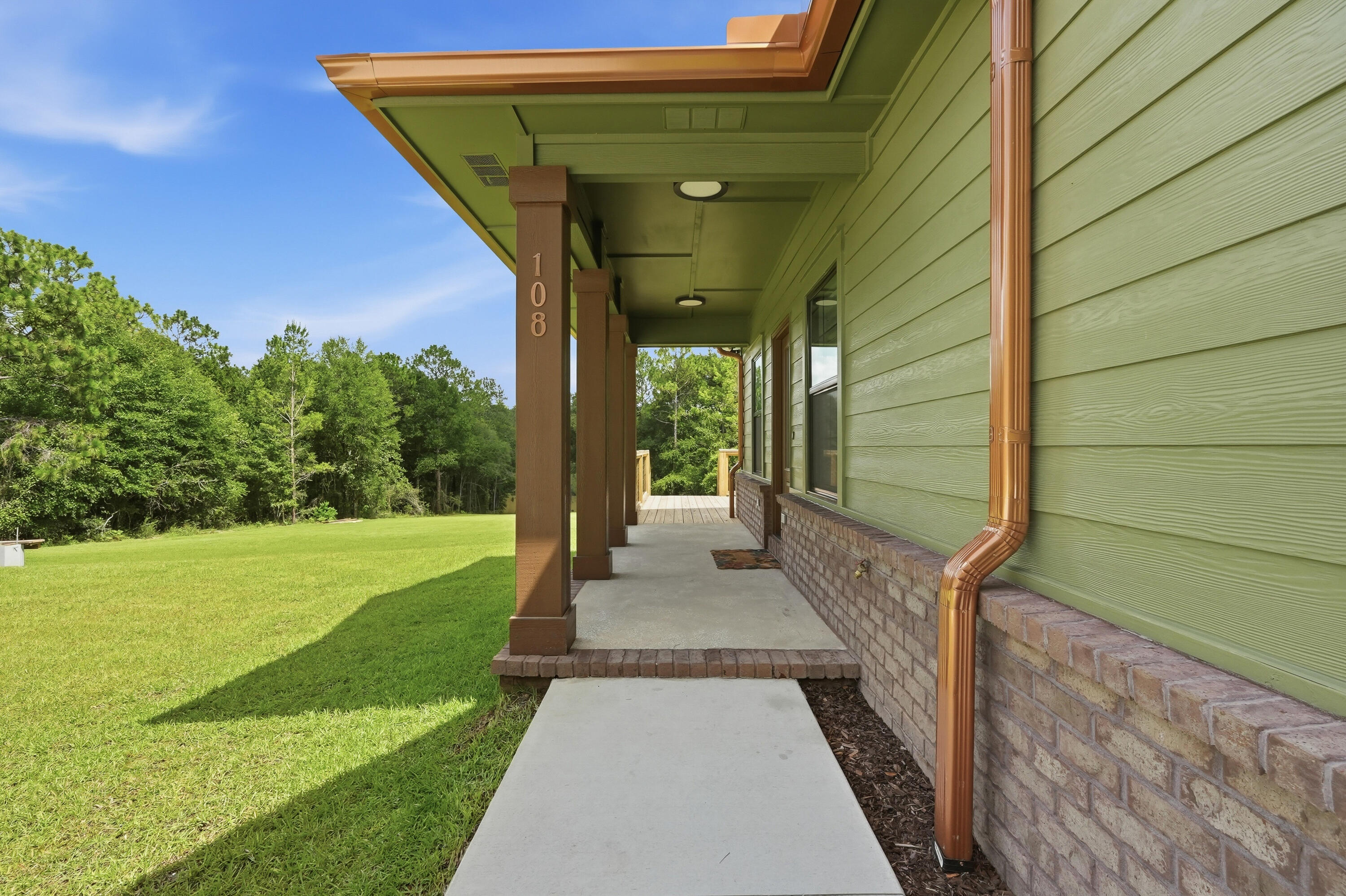 KENNEDY LAKE (UNRECORDED) - Residential