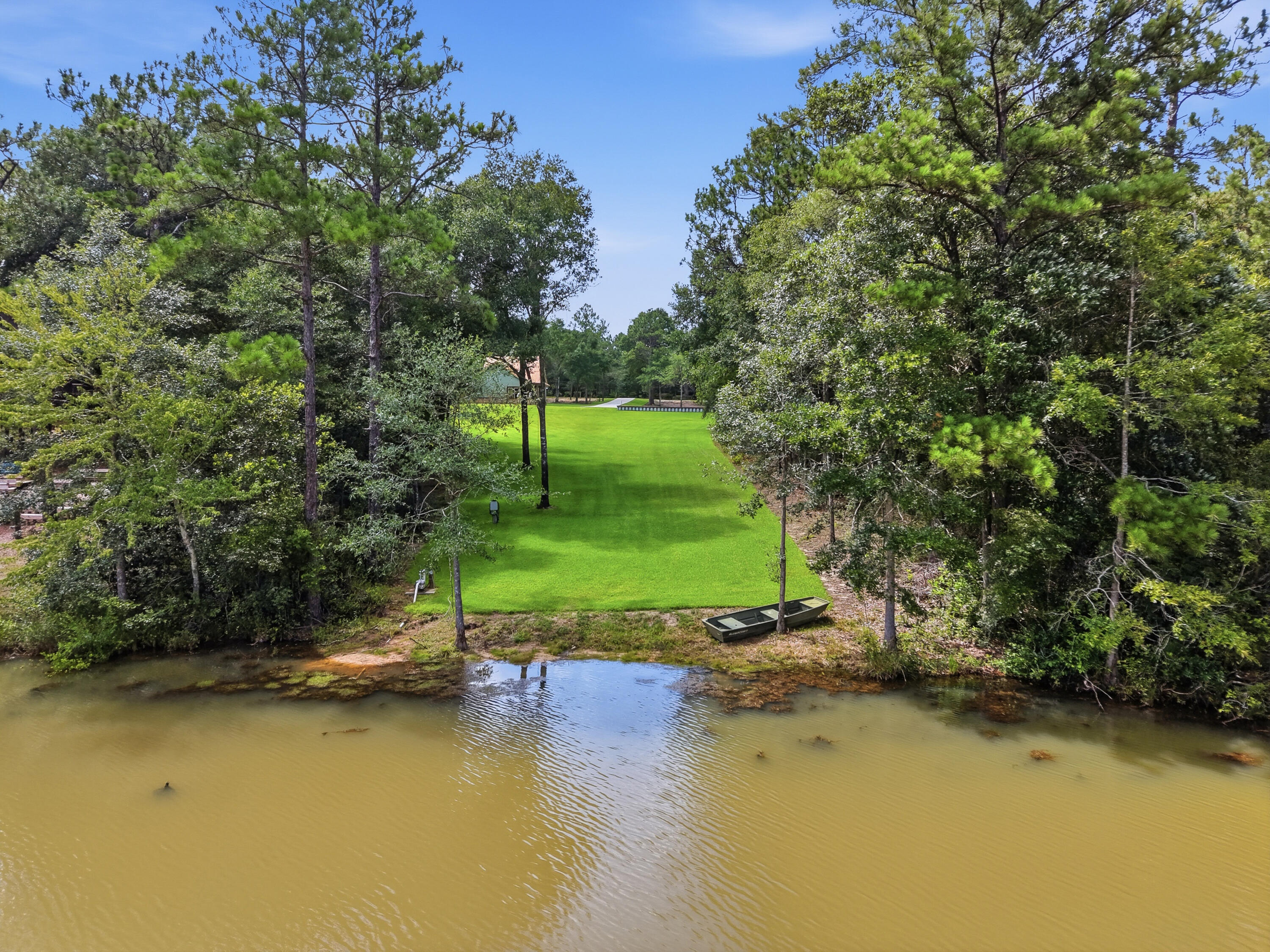KENNEDY LAKE (UNRECORDED) - Residential
