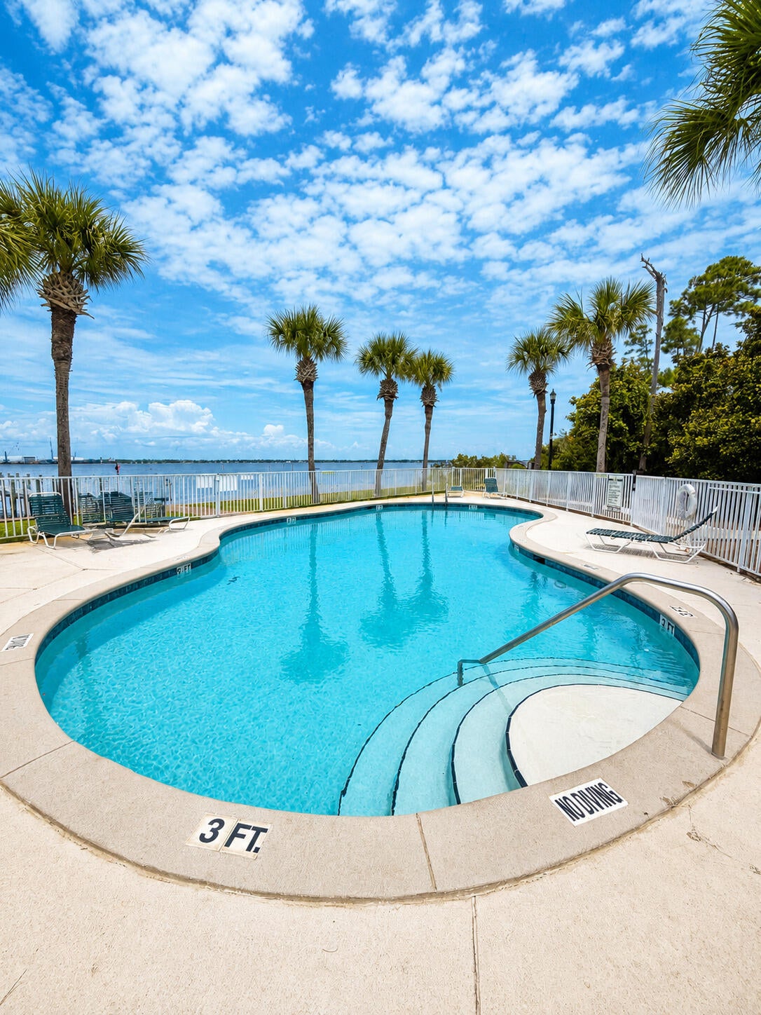 PELICAN BAY S/D - Residential