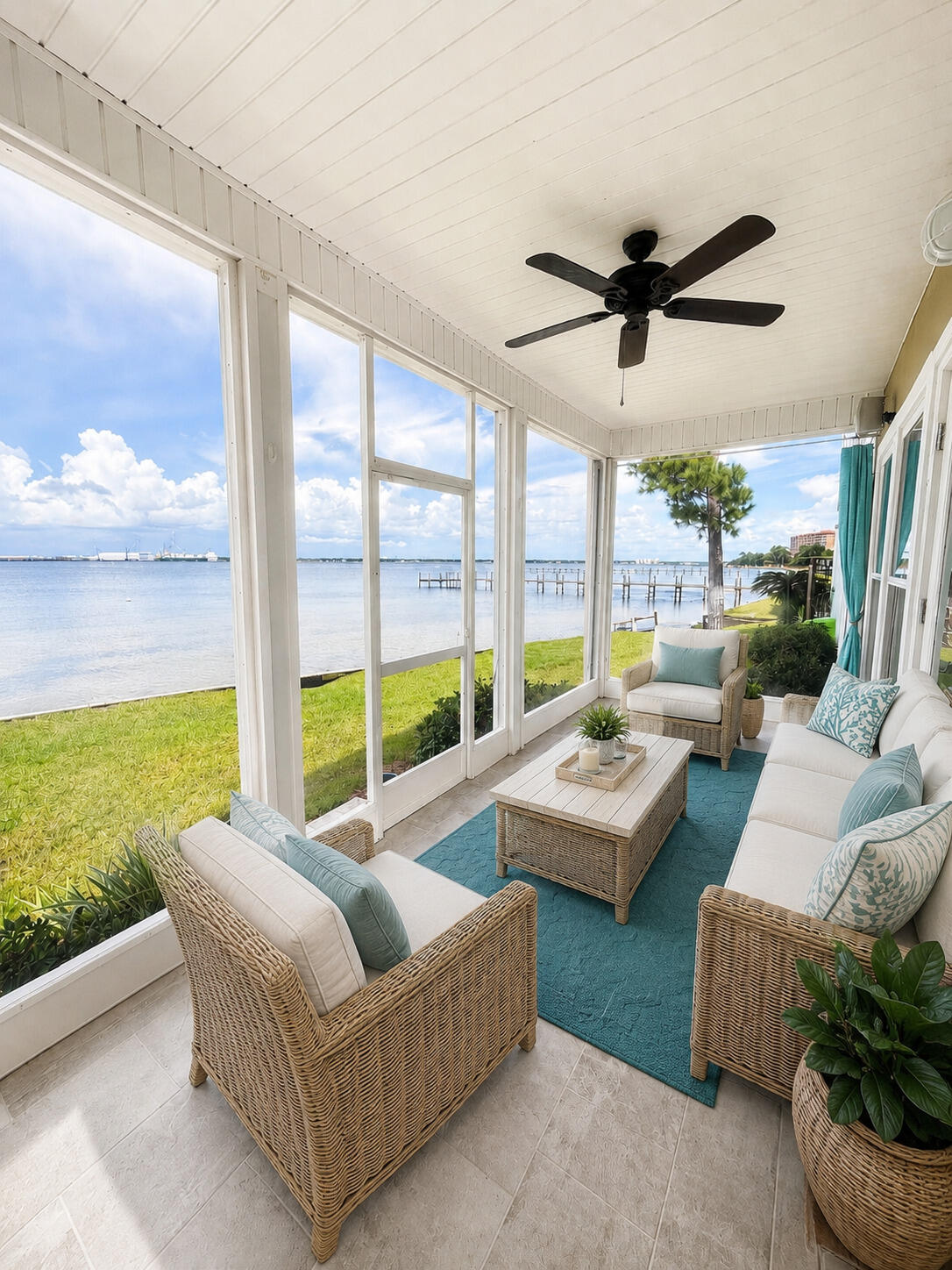 PELICAN BAY S/D - Residential