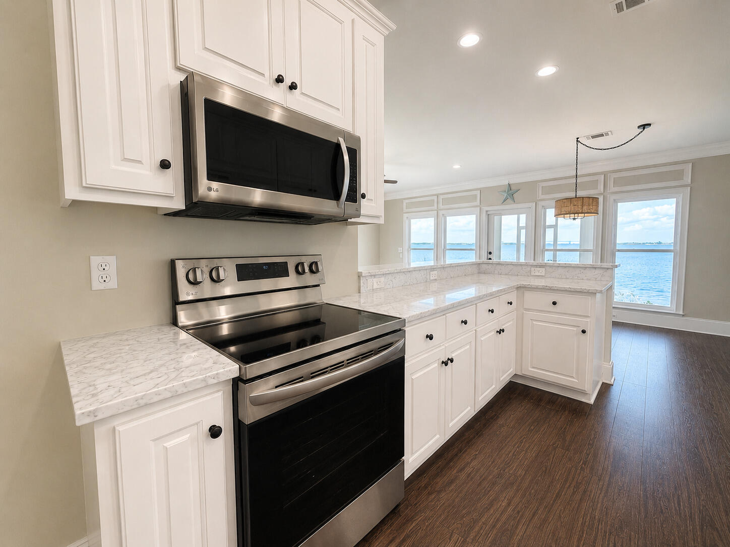 PELICAN BAY S/D - Residential
