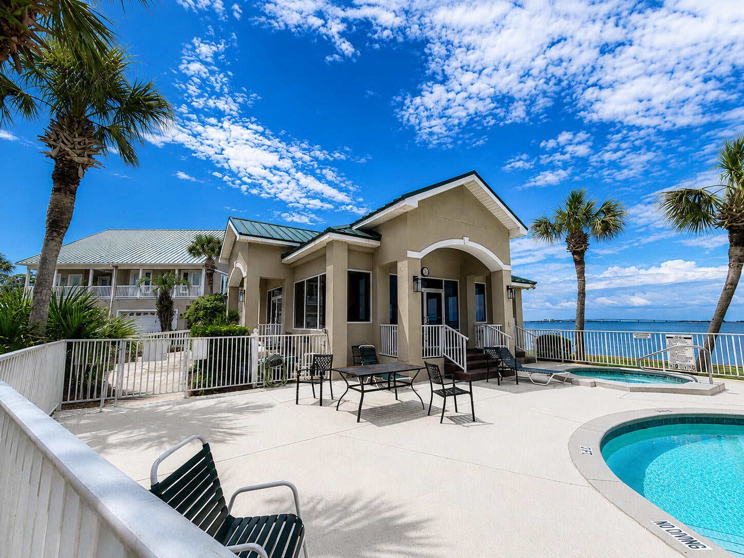 PELICAN BAY S/D - Residential