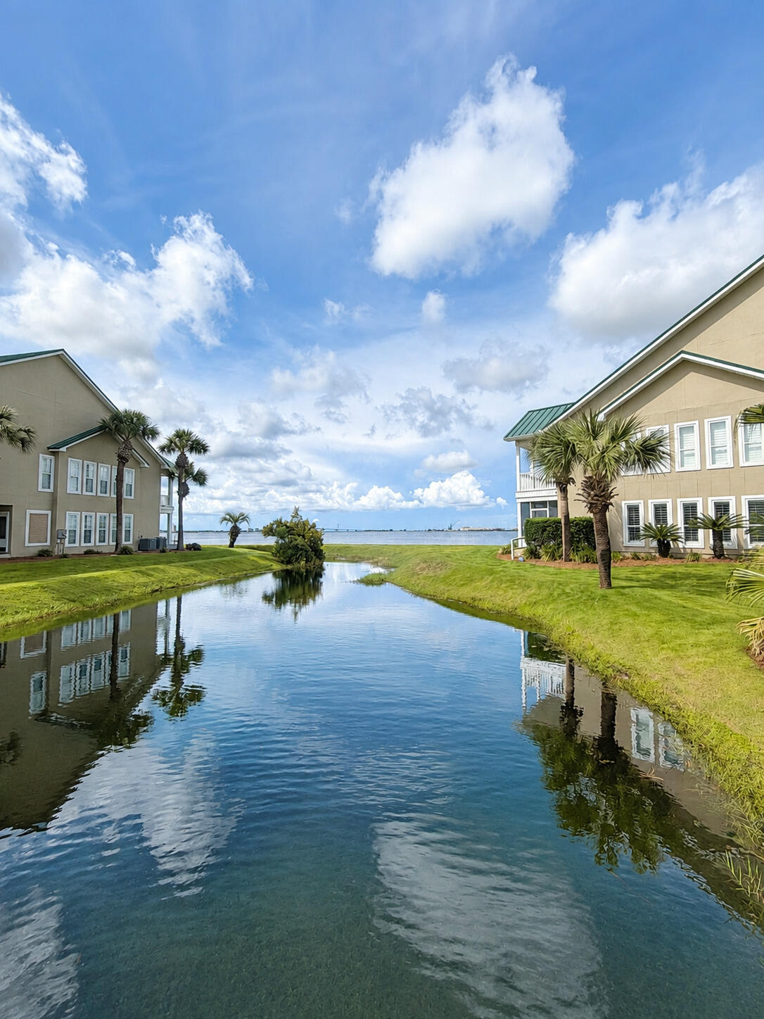 PELICAN BAY S/D - Residential
