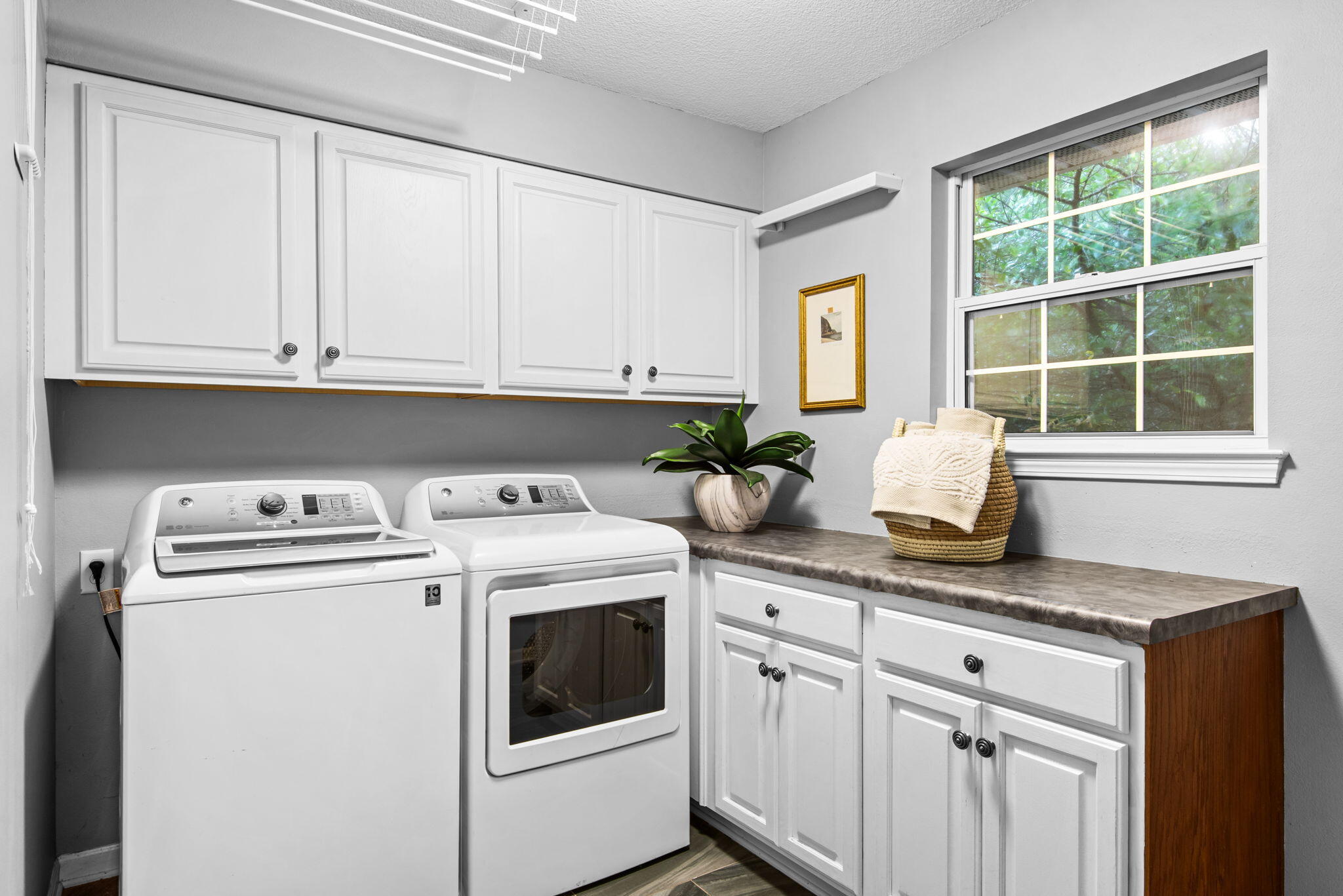 ROCKYWOOD PH 5 - Residential