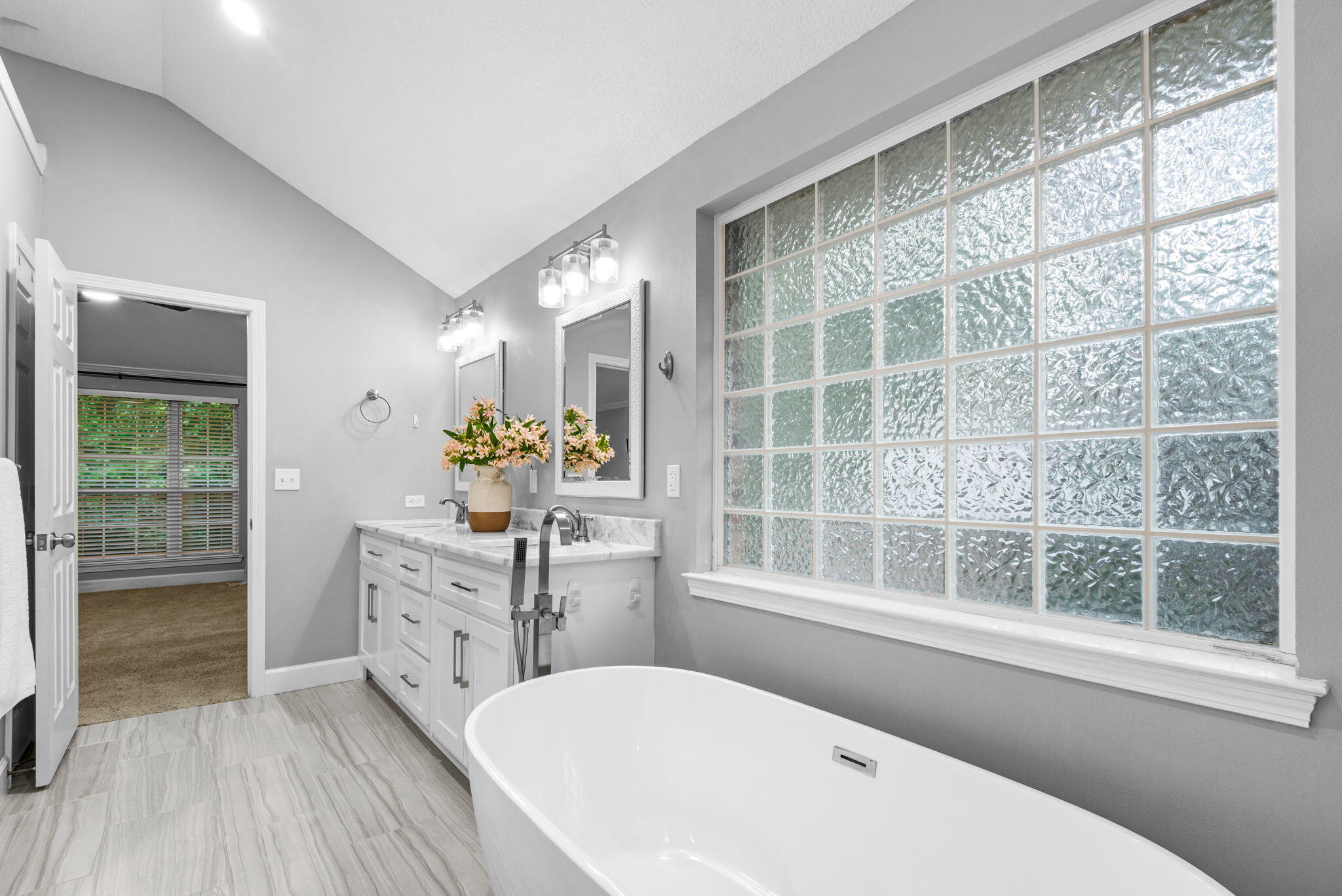 ROCKYWOOD PH 5 - Residential