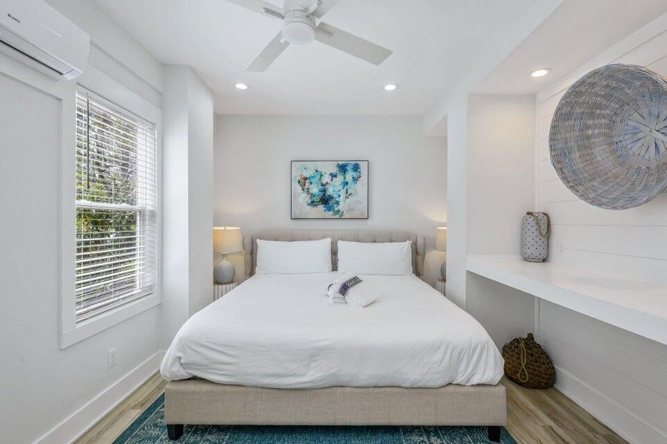 GRAYTON BEACH - Residential