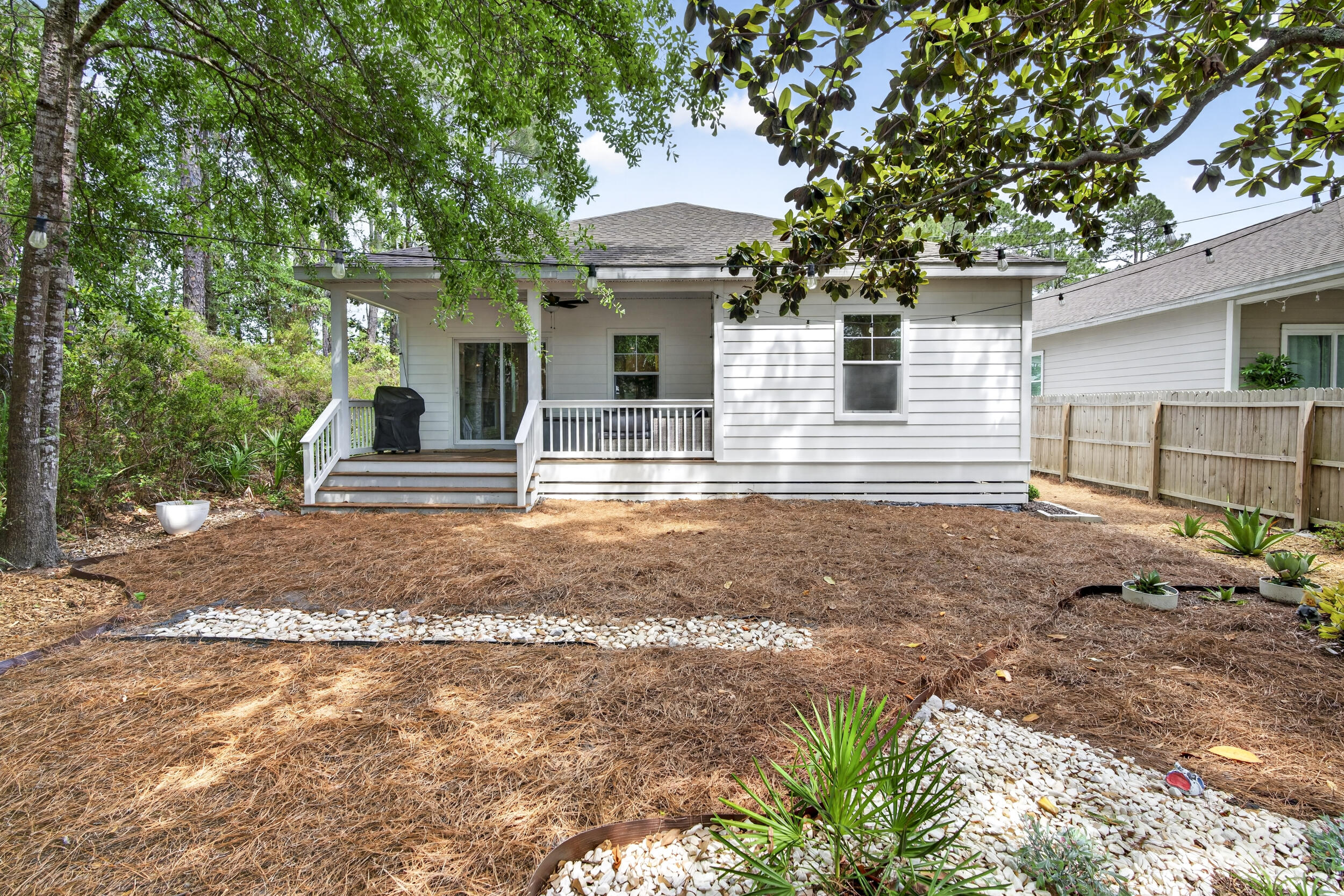 TOWN OF SANTA ROSA - Residential