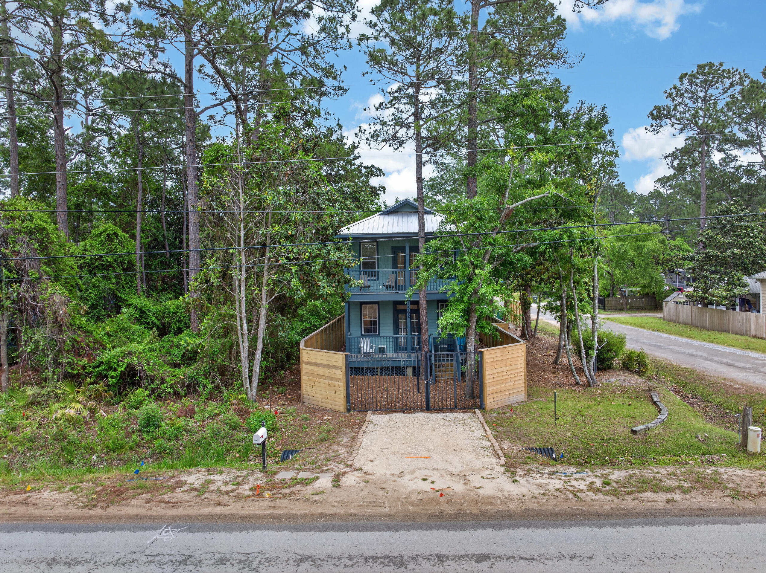 TOWN OF SANTA ROSA - Residential