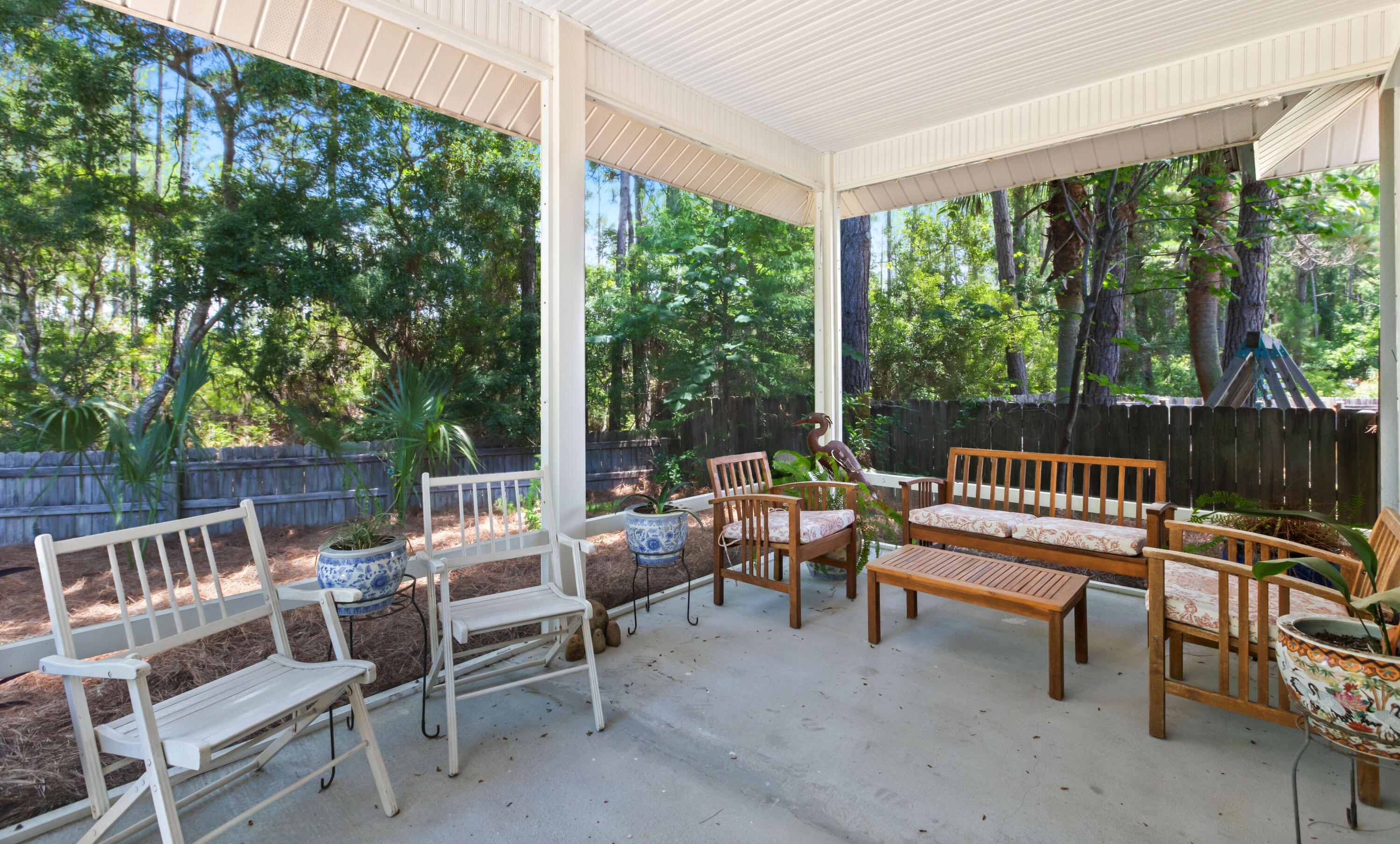 LOT 14 BLK A FLAMINGO VILLAGE S/D PB 11-29     OR 2673-818 OR 2951-195  OR 2953-2720 OR 2962-176 - Residential