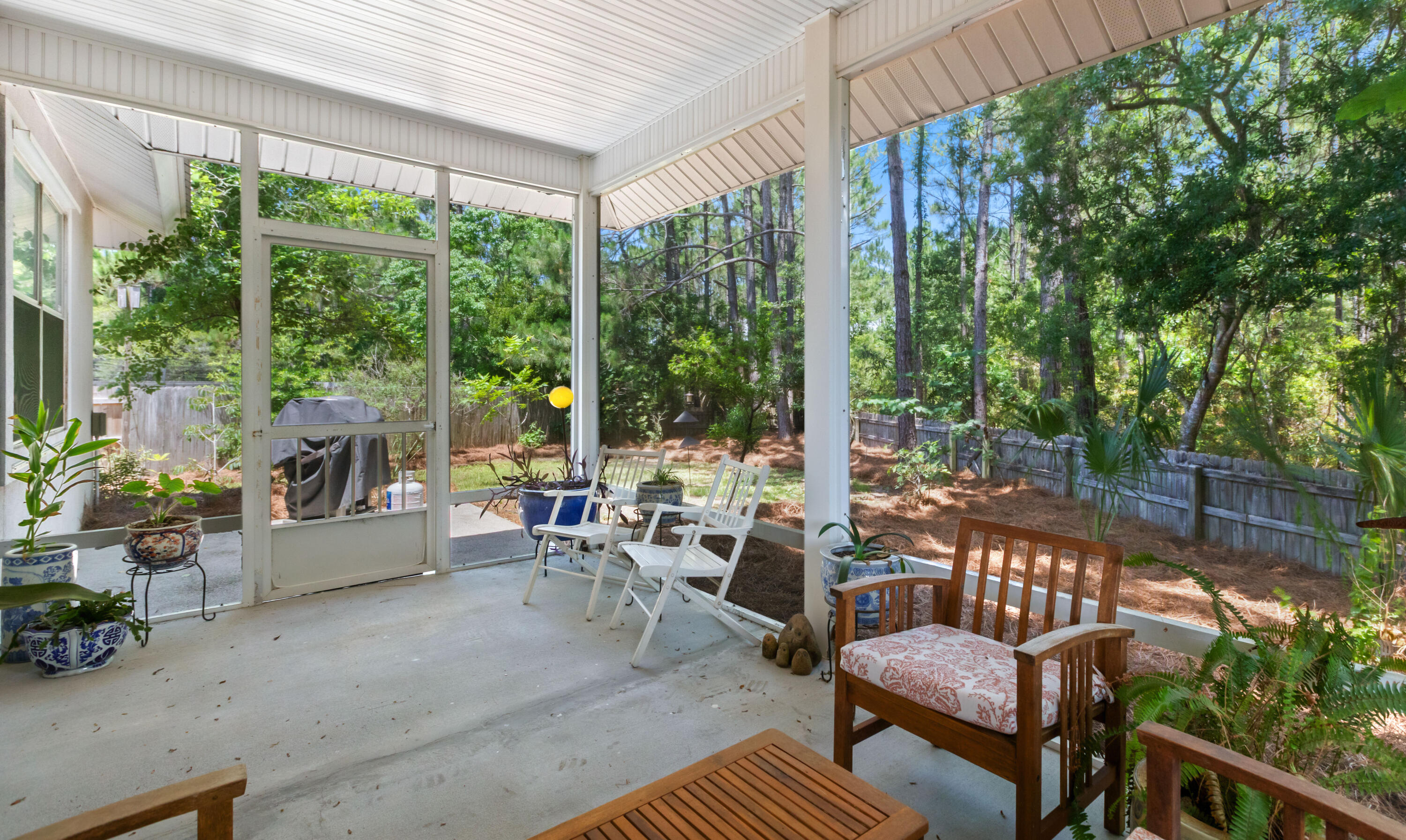 LOT 14 BLK A FLAMINGO VILLAGE S/D PB 11-29     OR 2673-818 OR 2951-195  OR 2953-2720 OR 2962-176 - Residential