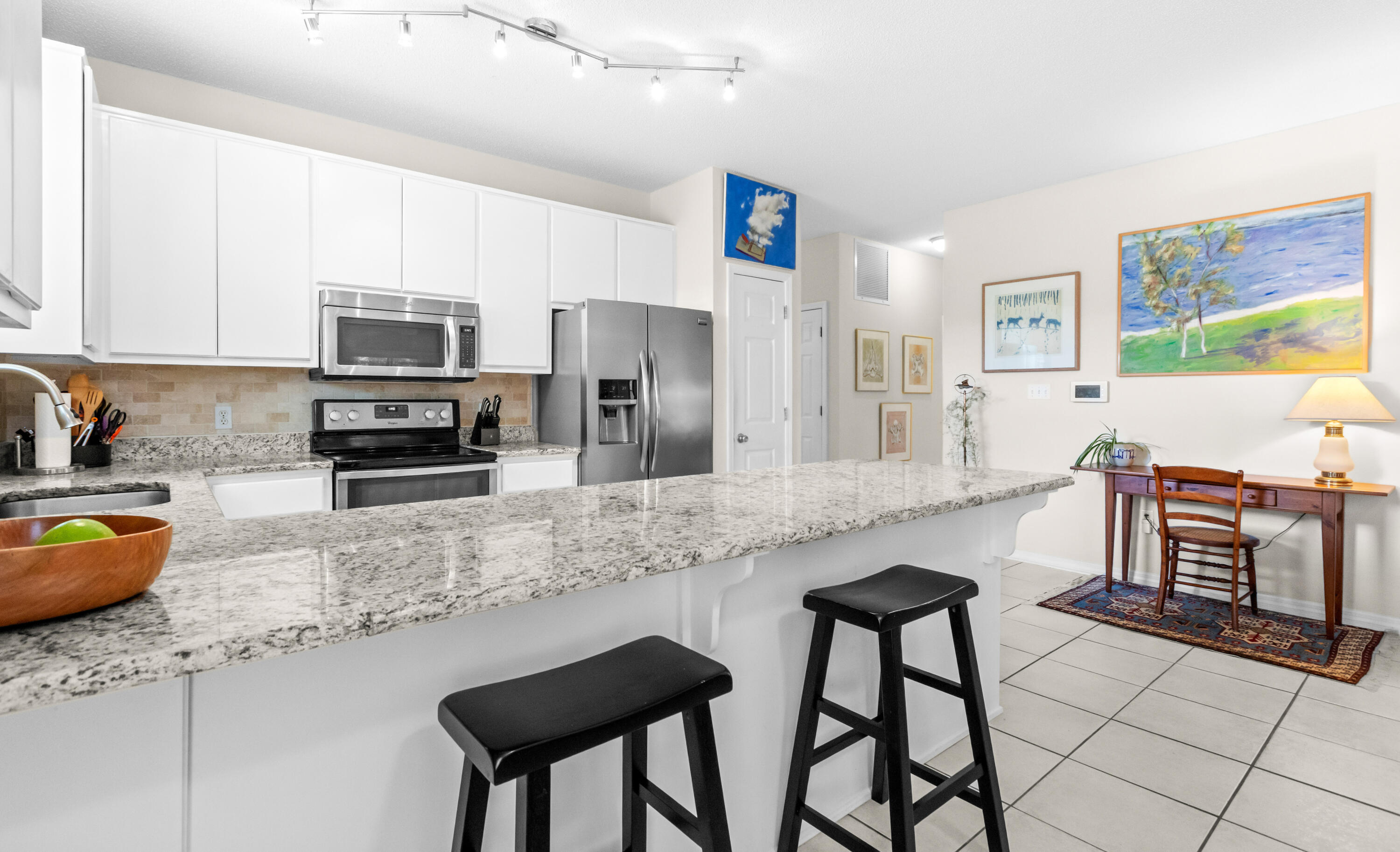 LOT 14 BLK A FLAMINGO VILLAGE S/D PB 11-29     OR 2673-818 OR 2951-195  OR 2953-2720 OR 2962-176 - Residential