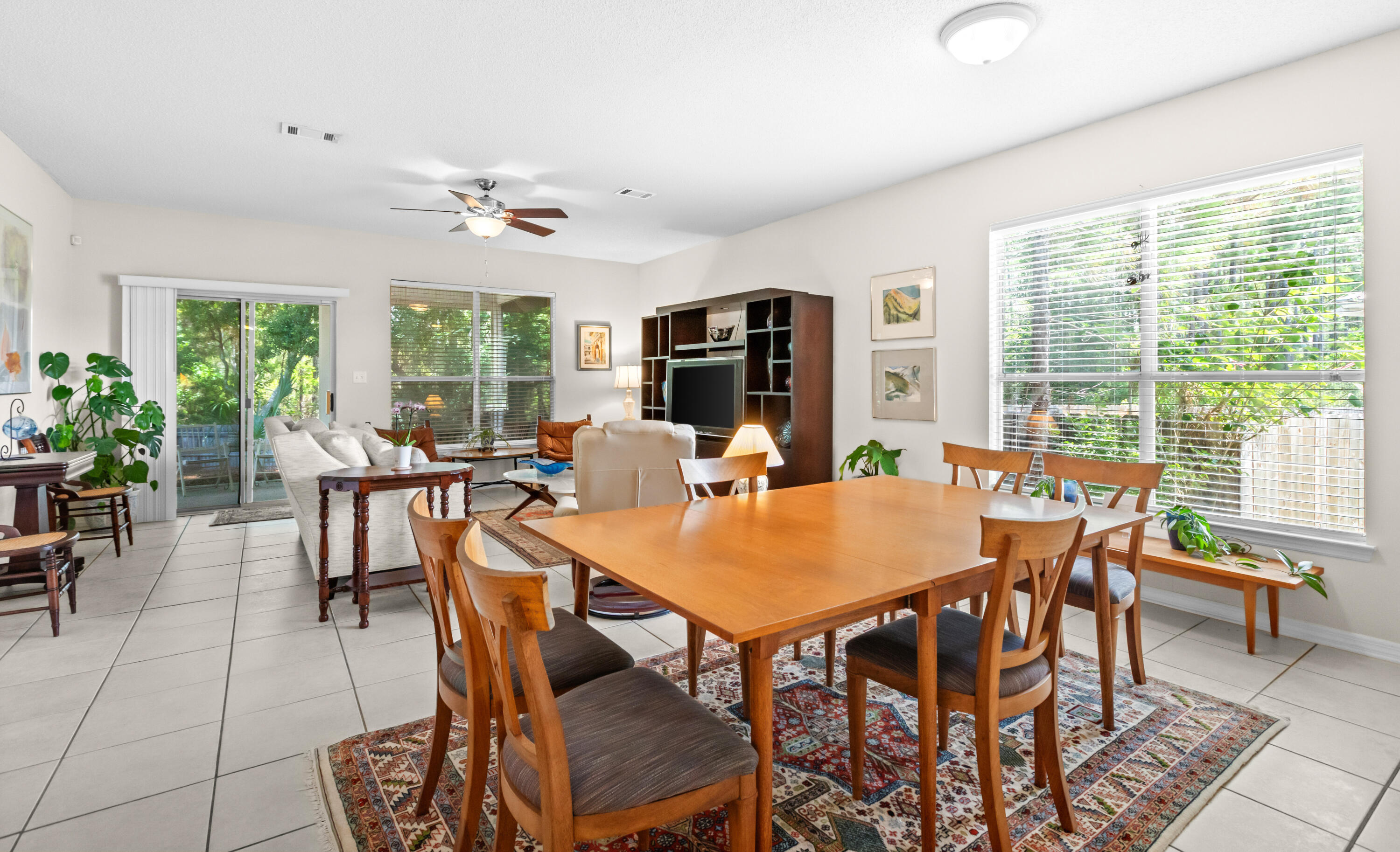 LOT 14 BLK A FLAMINGO VILLAGE S/D PB 11-29     OR 2673-818 OR 2951-195  OR 2953-2720 OR 2962-176 - Residential