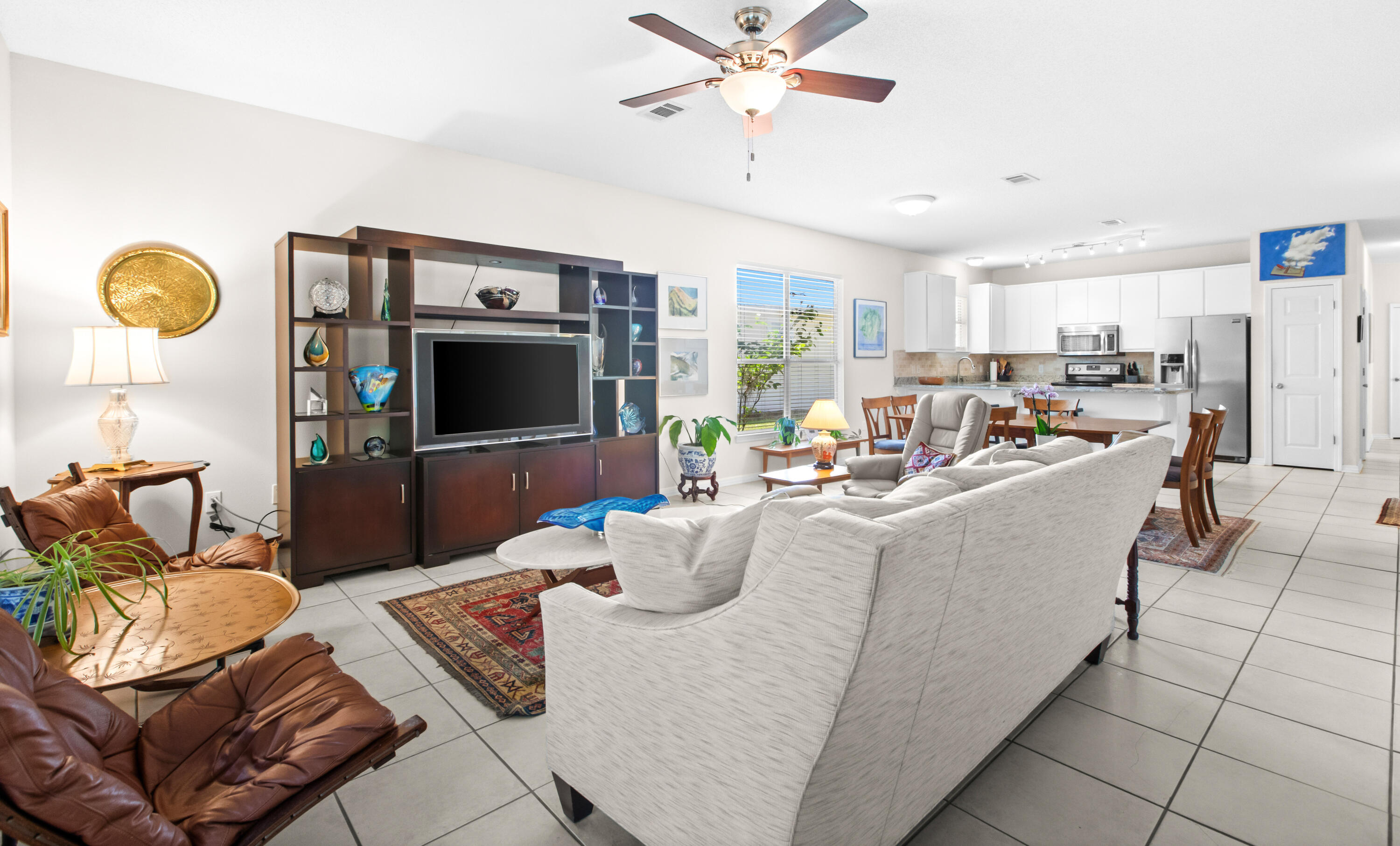 LOT 14 BLK A FLAMINGO VILLAGE S/D PB 11-29     OR 2673-818 OR 2951-195  OR 2953-2720 OR 2962-176 - Residential