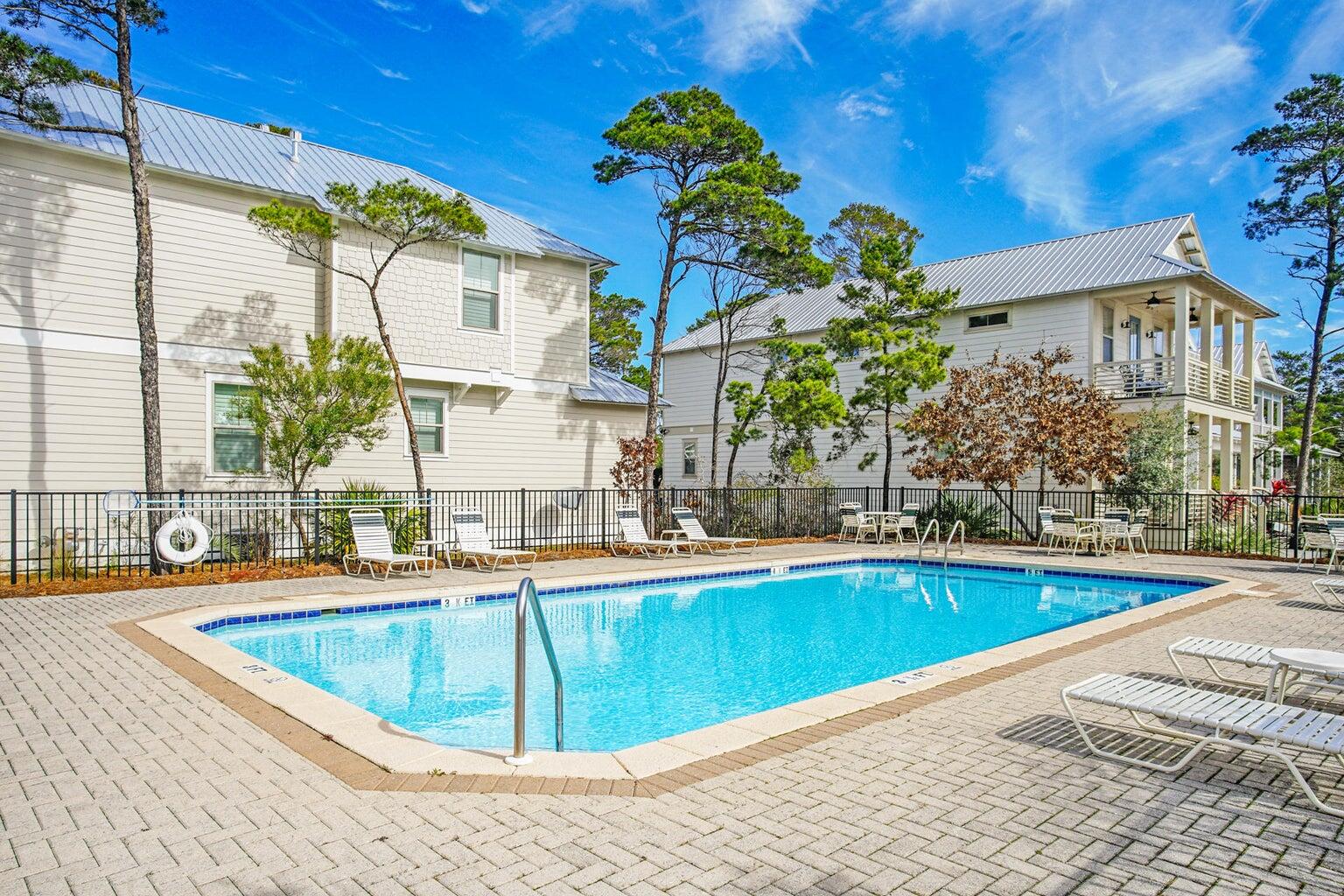 SHADOW PINES - Residential