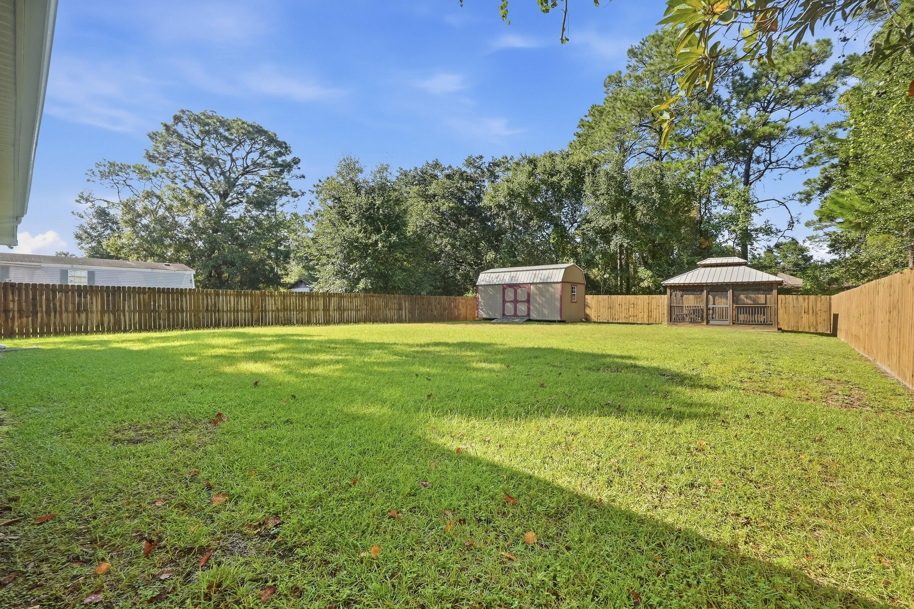 NAVARRE S/D 2ND ADDN - Residential