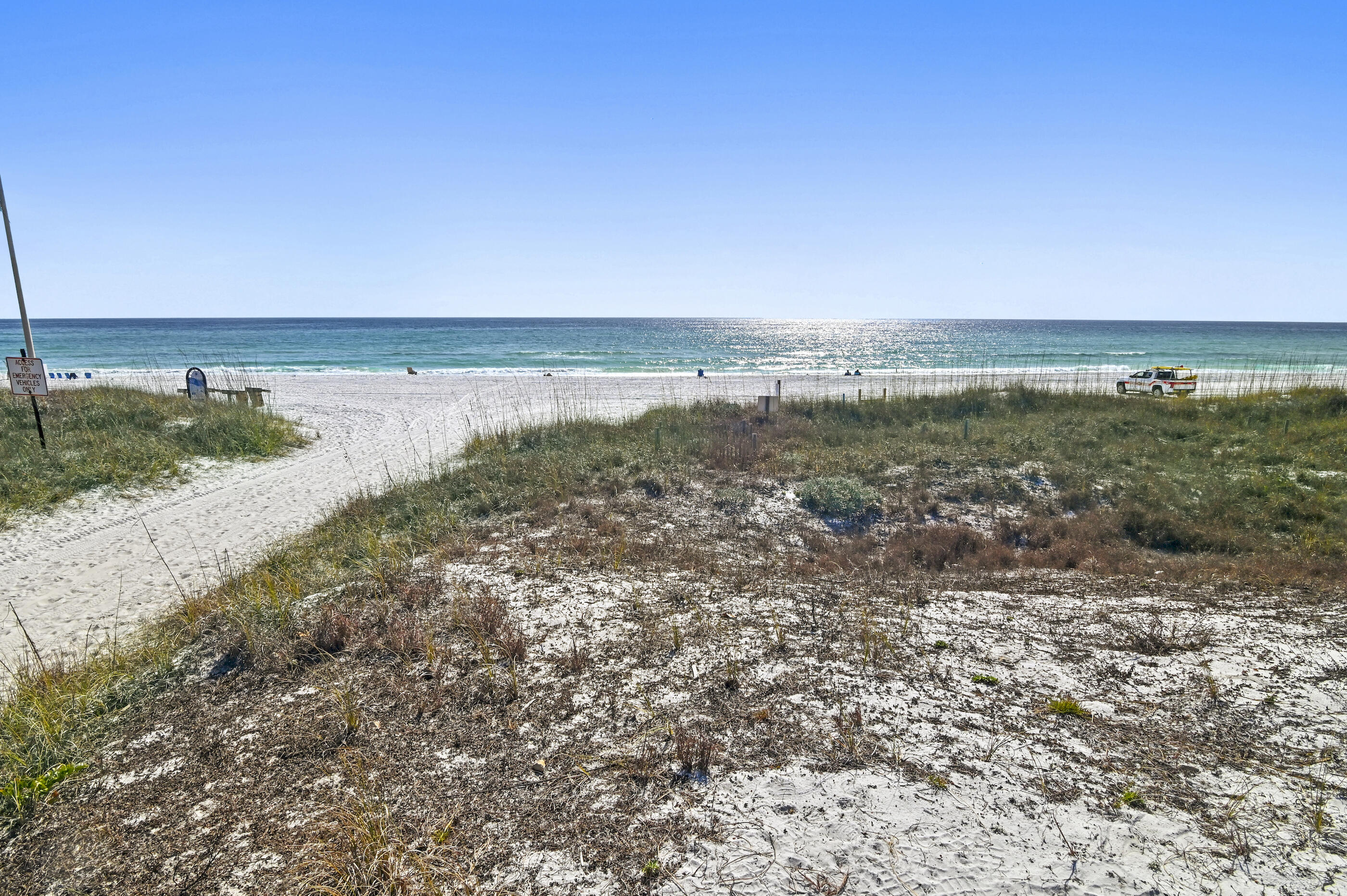 BEACHFRONT T/H - Residential