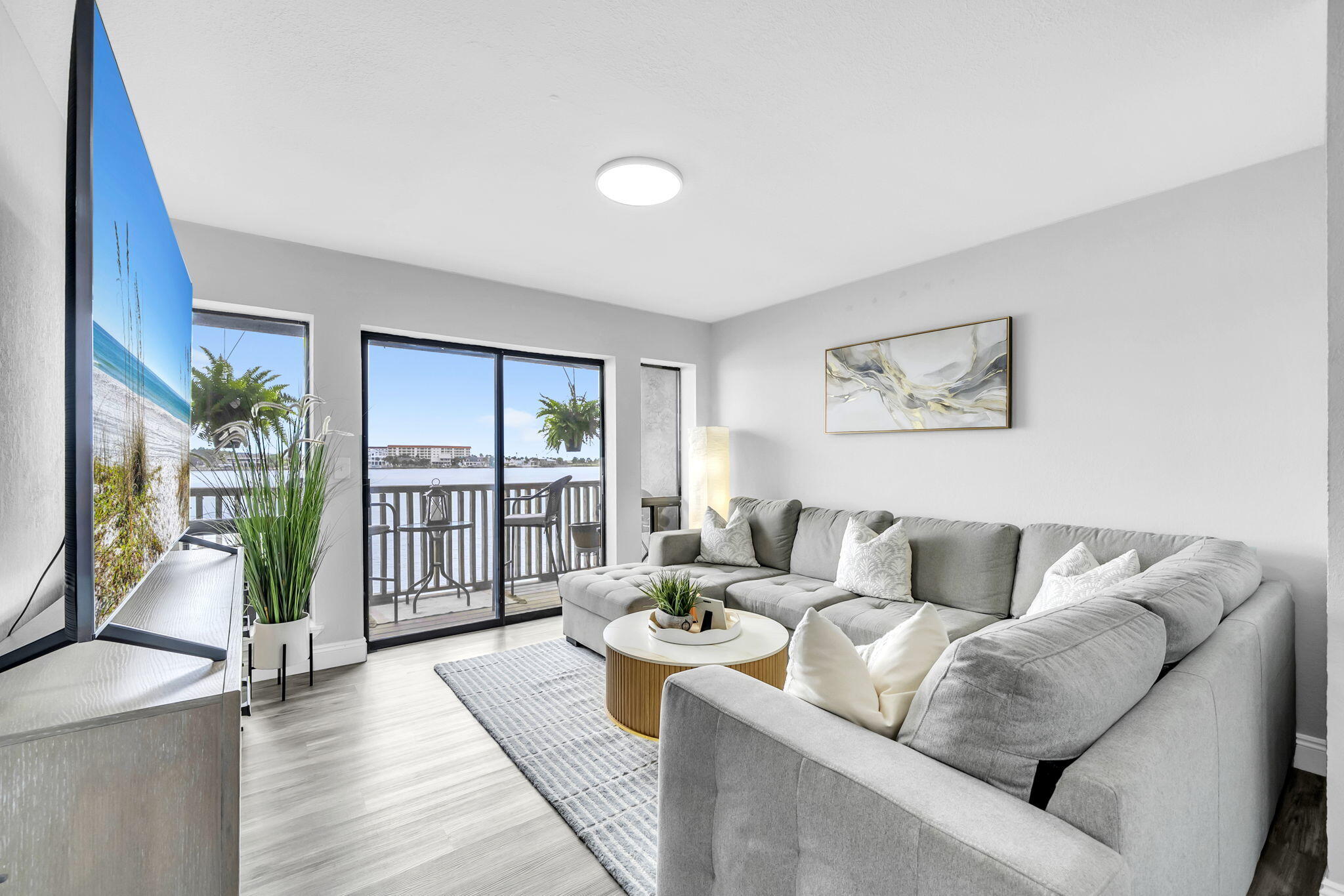 MISTY BREEZE - Residential