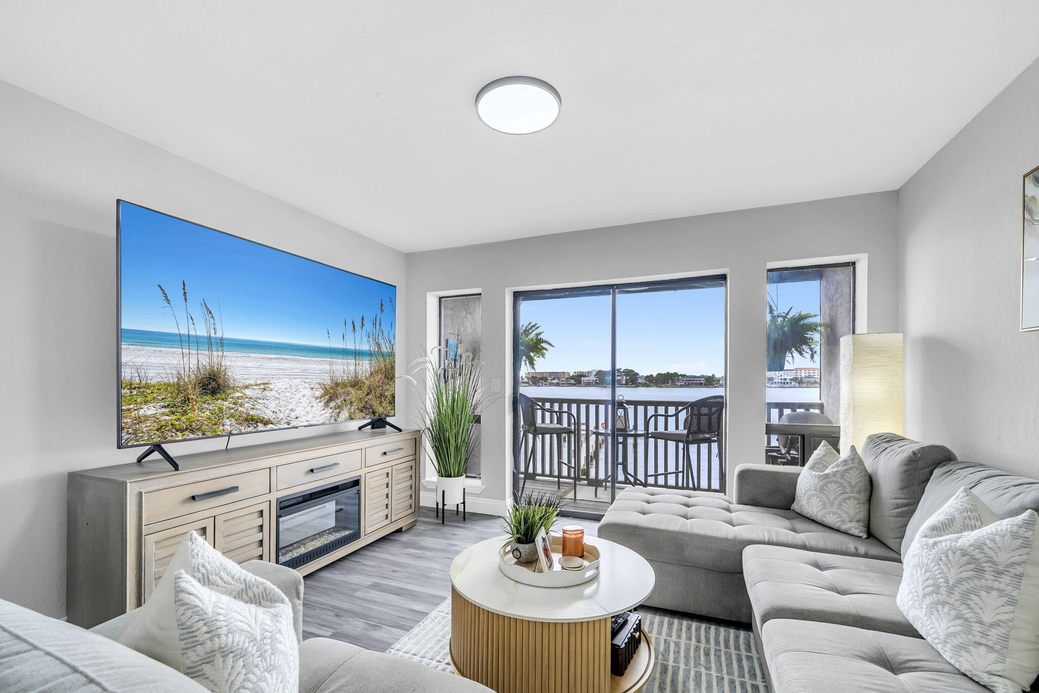 MISTY BREEZE - Residential
